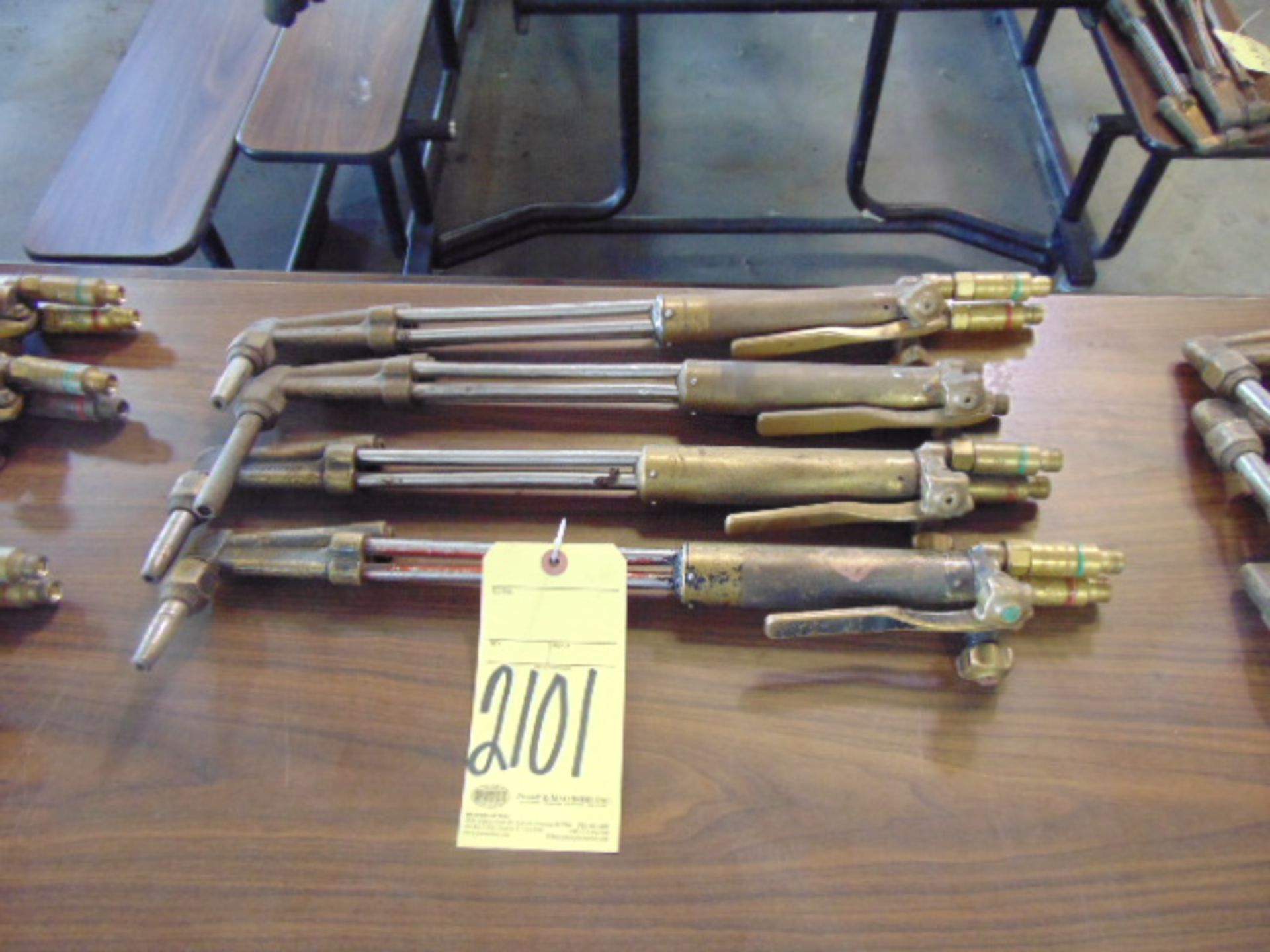 LOT OF CUTTING TORCHES (4), HARRIS