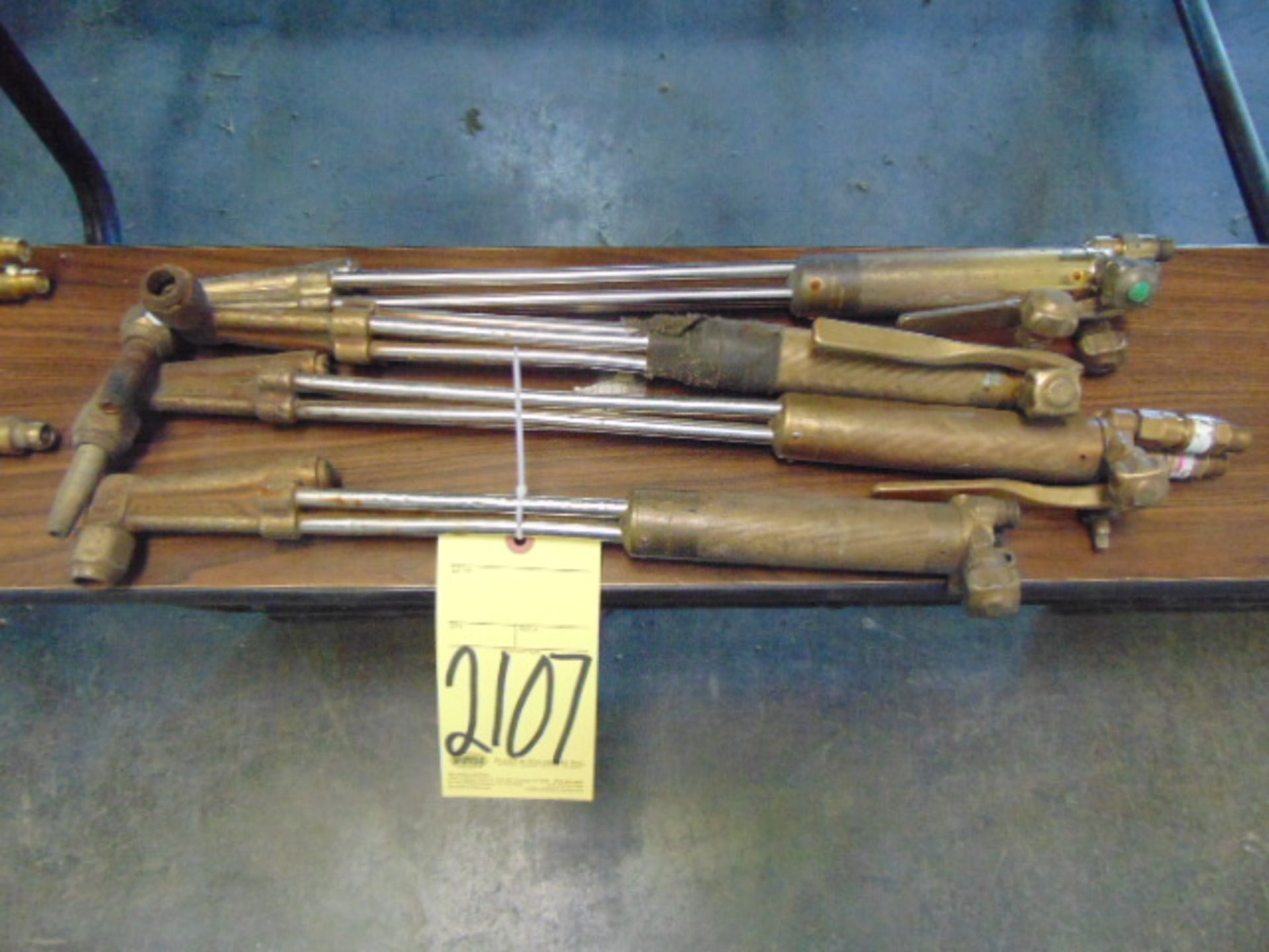 LOT OF CUTTING TORCHES (4), HARRIS