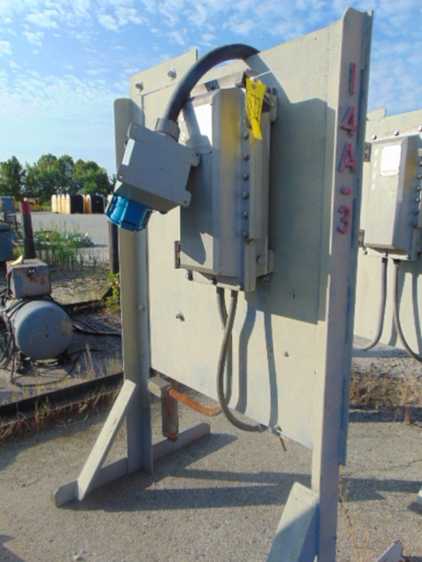 LOT OF (5) EXPLOSION PROOF ELECTRICAL SUB-STATIONS, w/disconnect boxes & assorted stands - Image 6 of 7