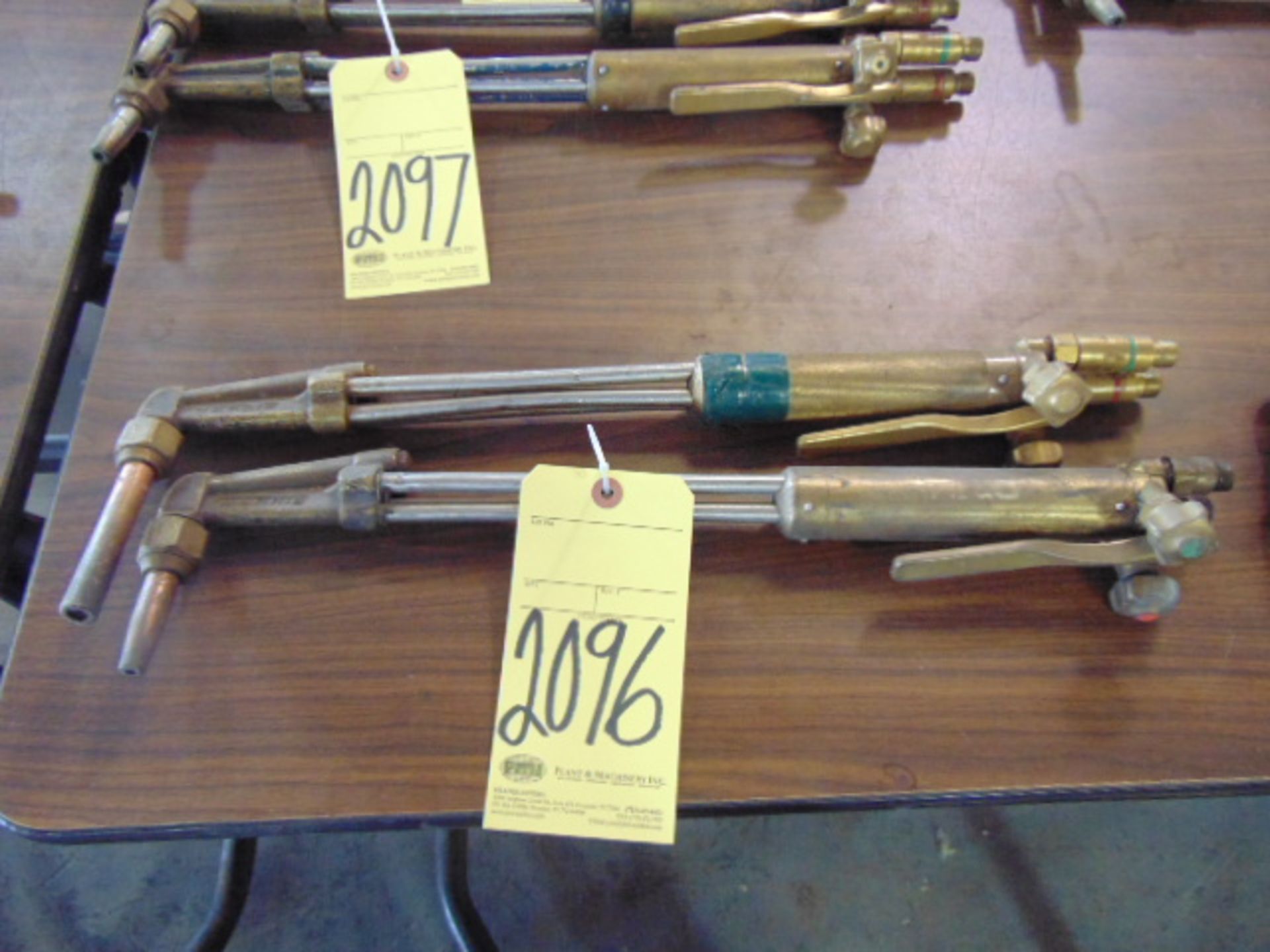 LOT OF CUTTING TORCHES (2), HARRIS