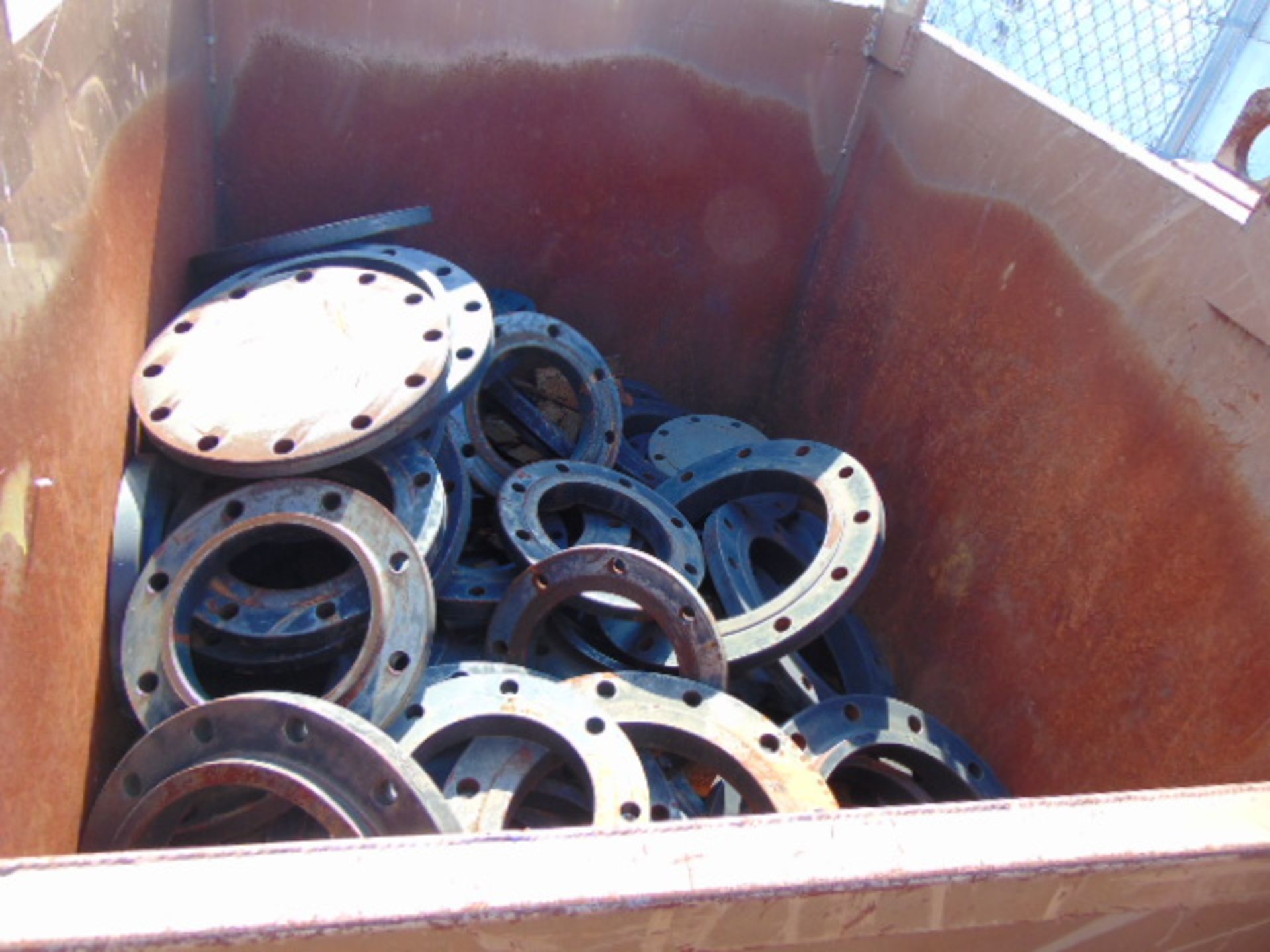 LOT OF STEEL BINS (4), w/assorted pipe fittings - Image 2 of 5