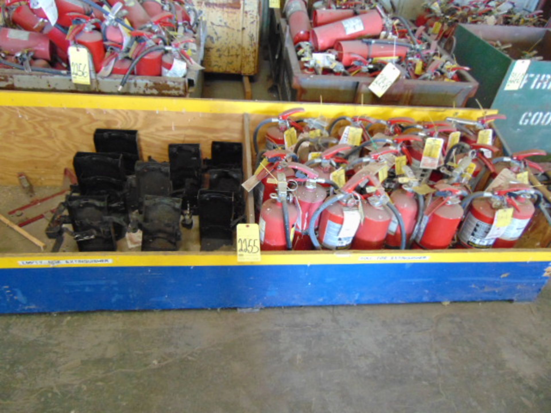 LOT OF FIRE EXTINGUISHERS, assorted (in one box)