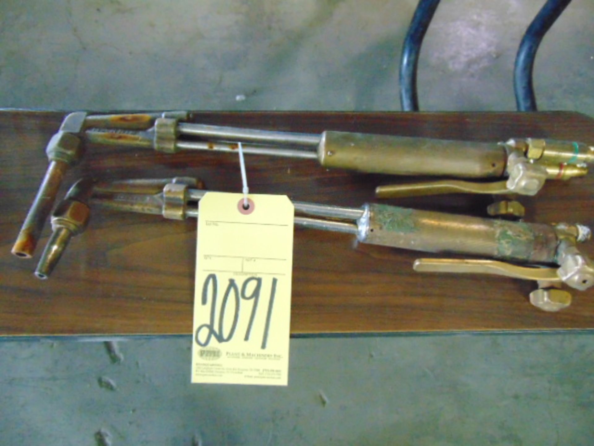 LOT OF CUTTING TORCHES (2), HARRIS