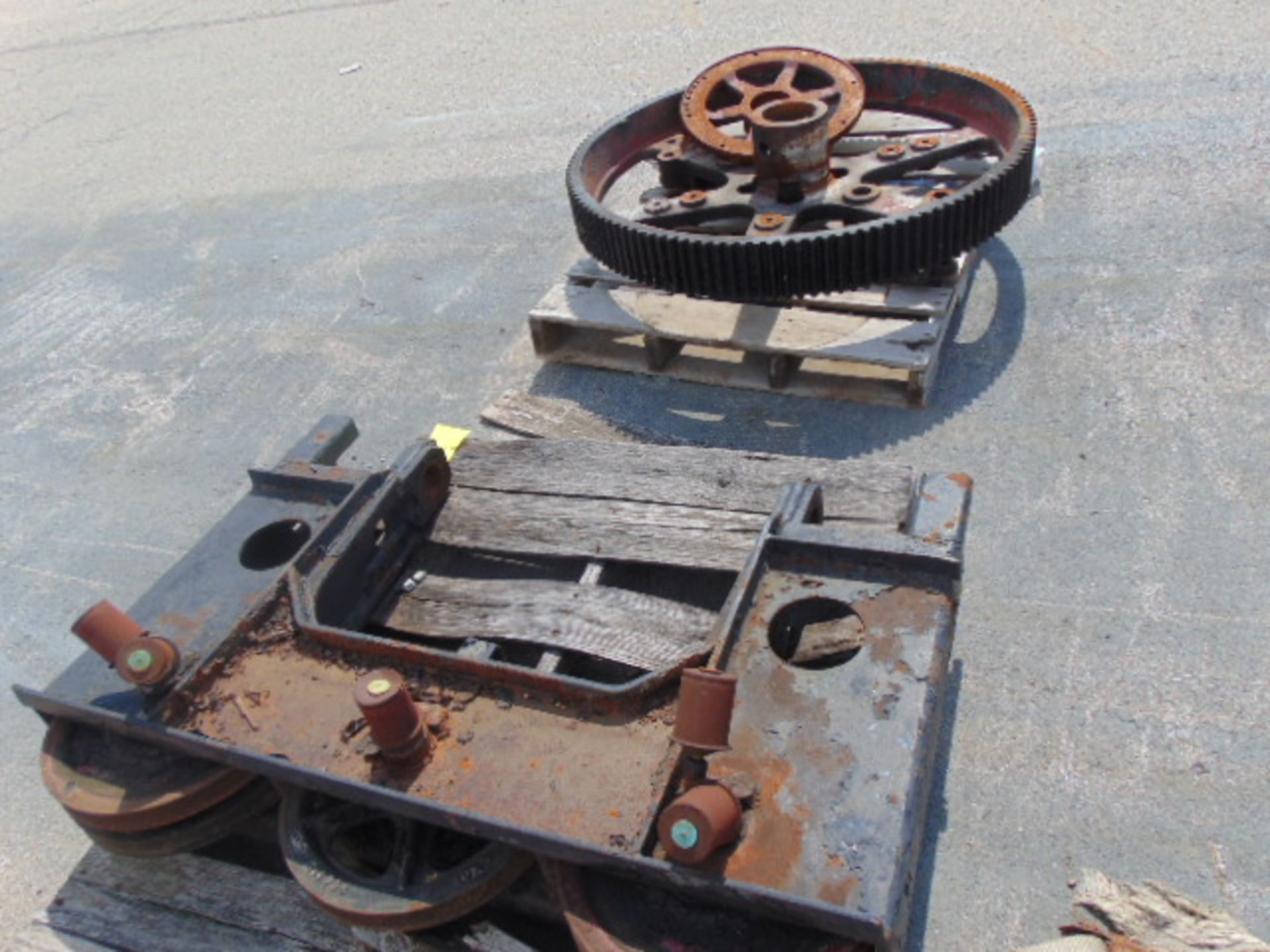 LOT OF CRANE PARTS, assorted (on fifteen skids) - Image 9 of 11