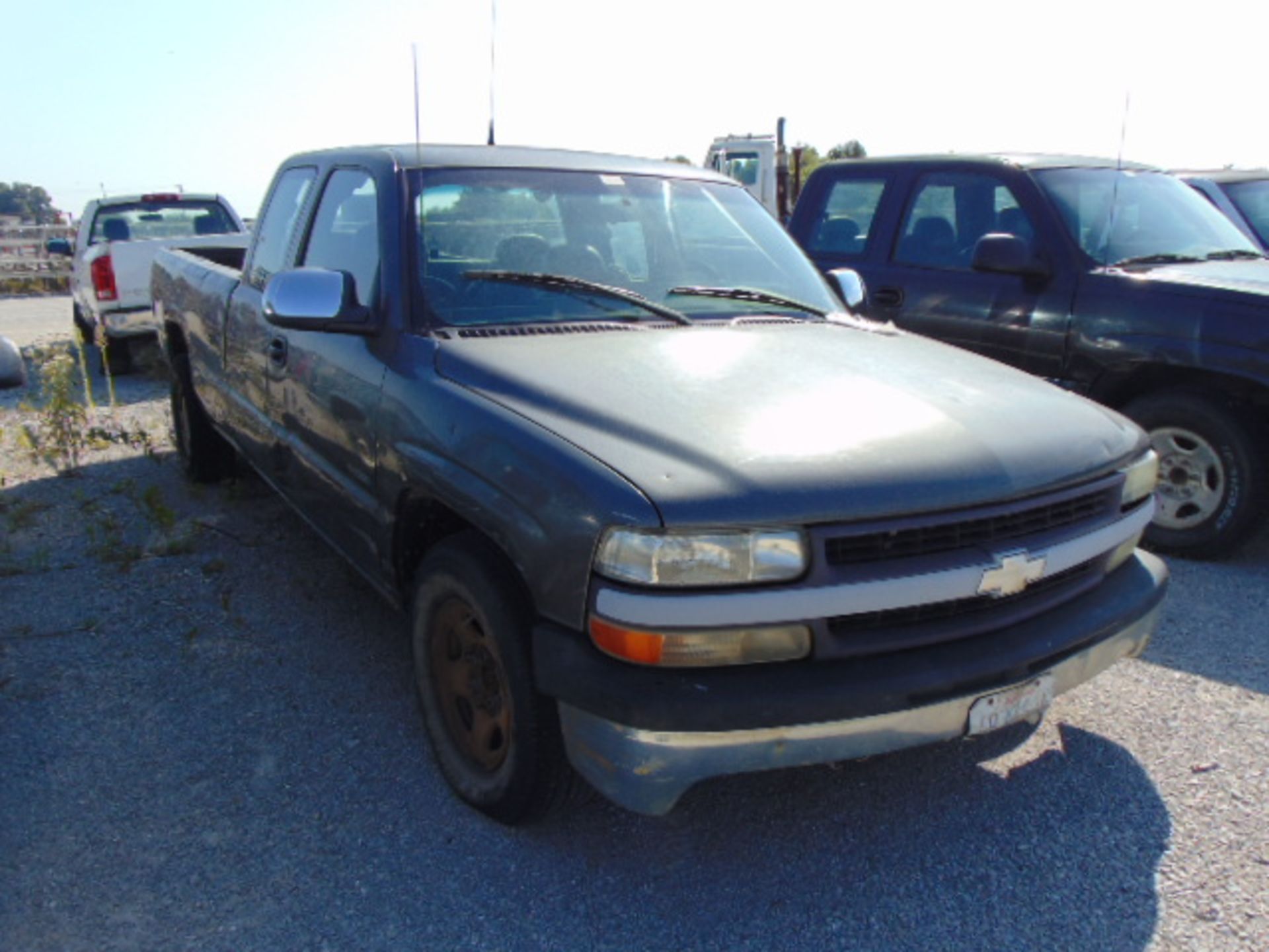 YARD PICKUP TRUCK, CHEVROLET 1500 (yard use only - no title) - Image 2 of 5