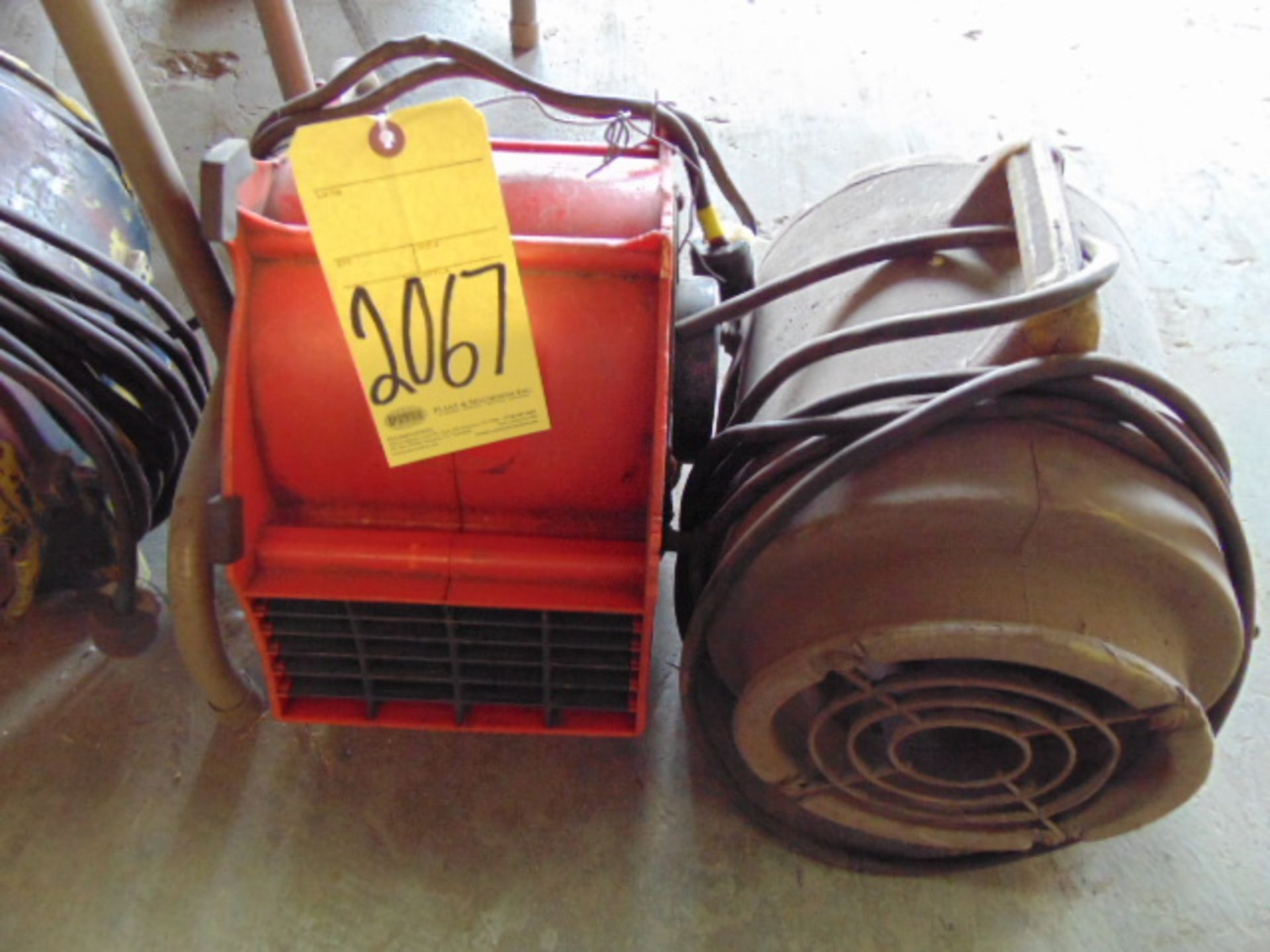 LOT OF BLOWERS (2), assorted