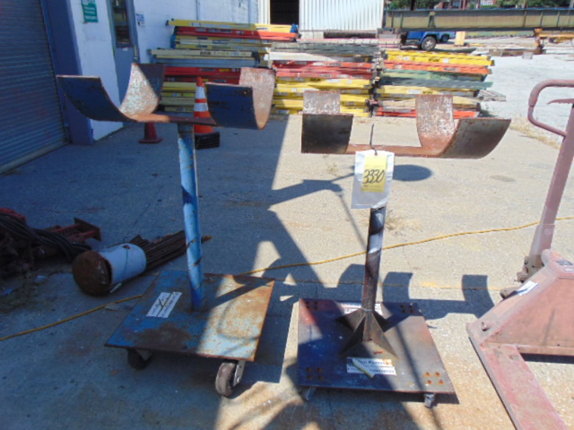 LOT OF PIPE STANDS (2)