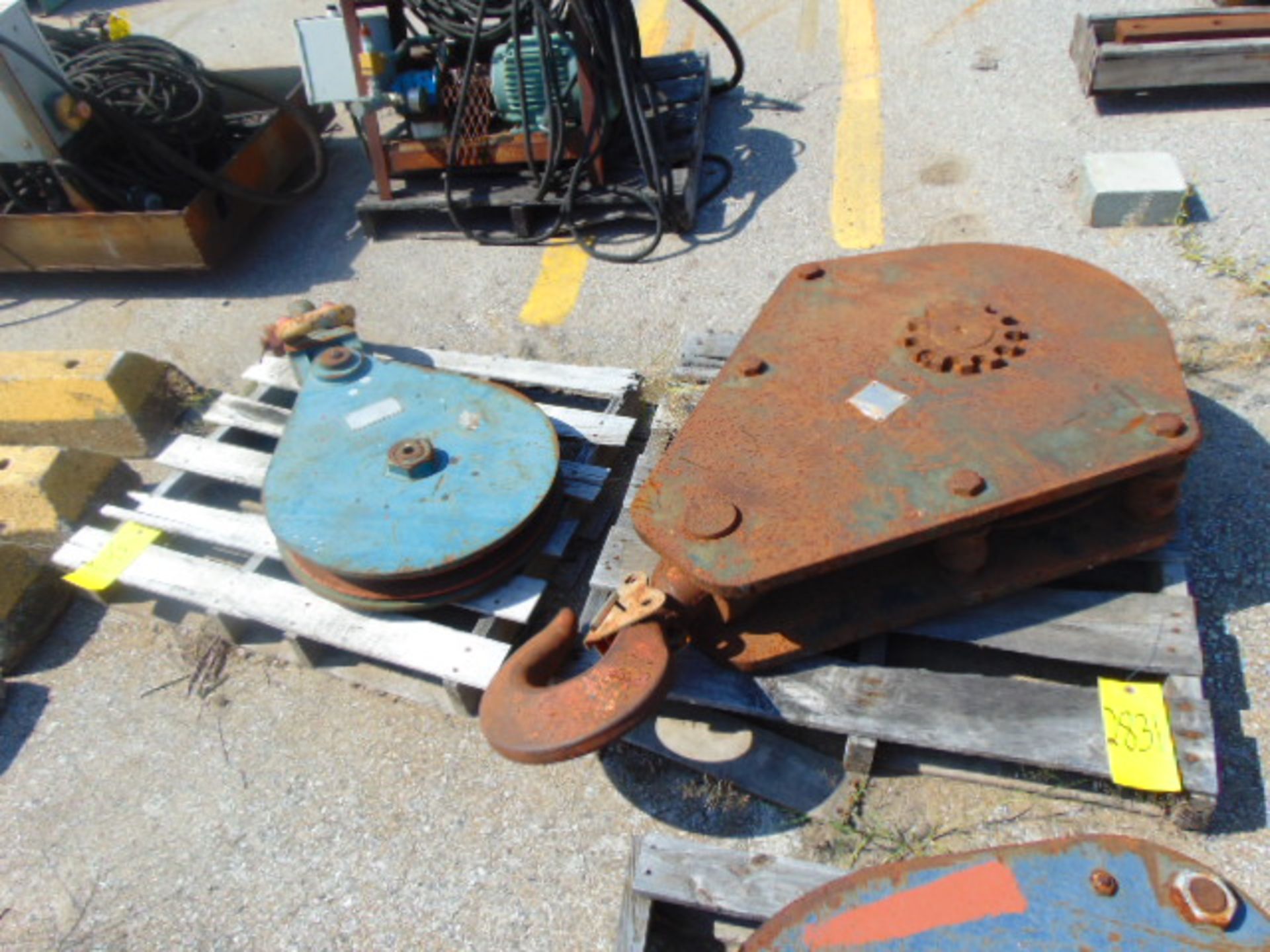 LOT OF CRANE CABLE BLOCKS, assorted (on nine skids) - Image 4 of 7