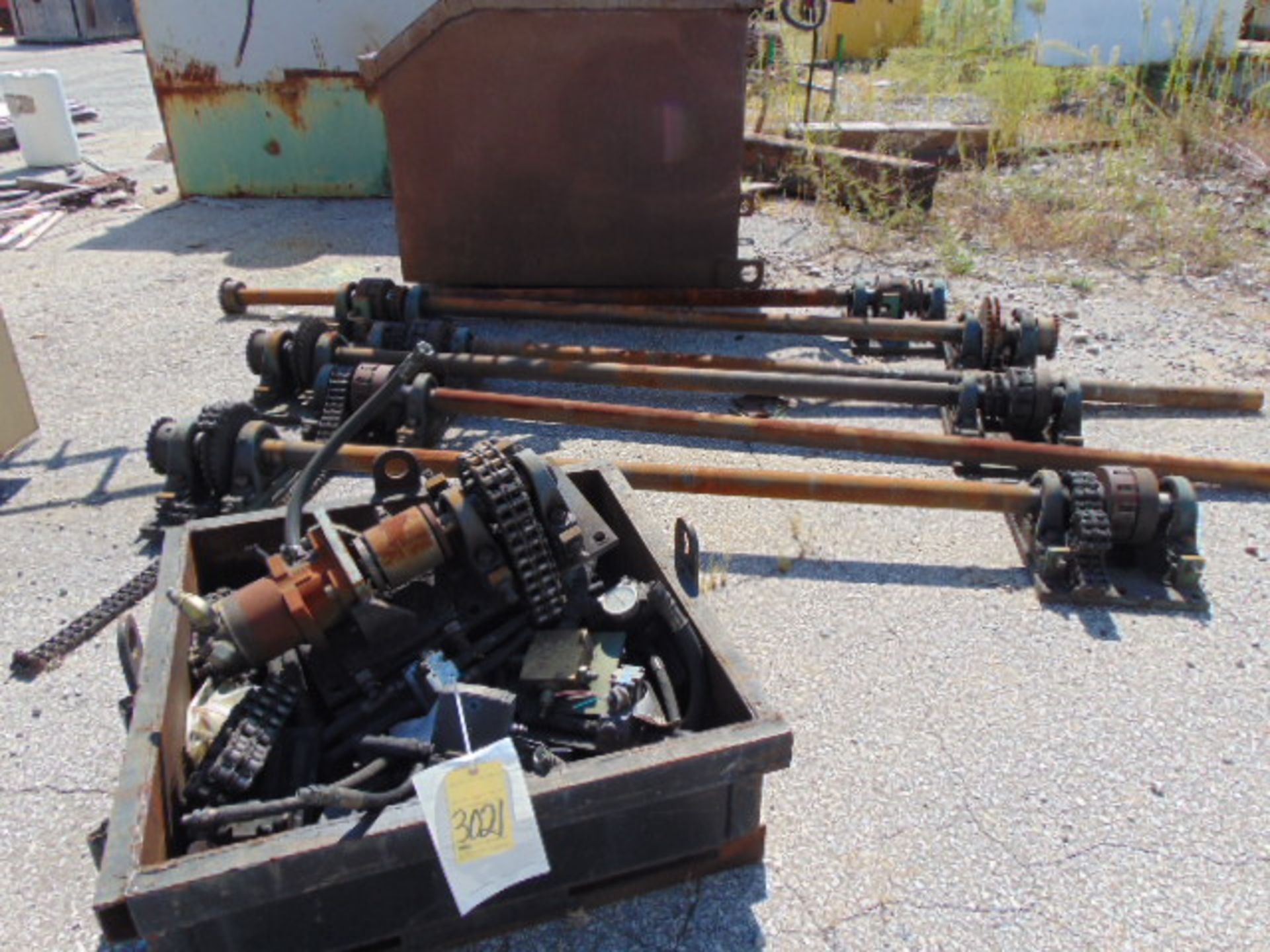 LOT OF GEARED SHAFTS