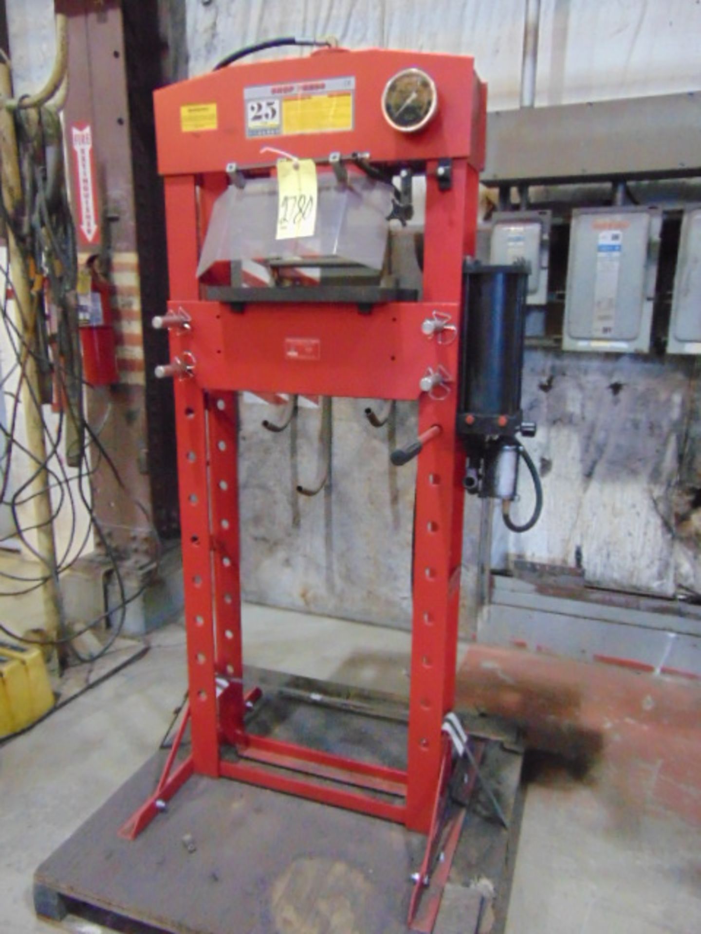 H-FRAME SHOP PRESS, FISHER ENGINEERING 25 T. CAP., hand pump hyd. unit