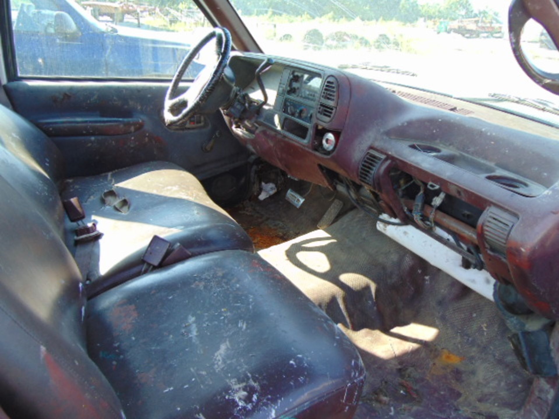 YARD PICKUP TRUCK, CHEVROLET 2500 (yard use only - no title) - Image 5 of 5