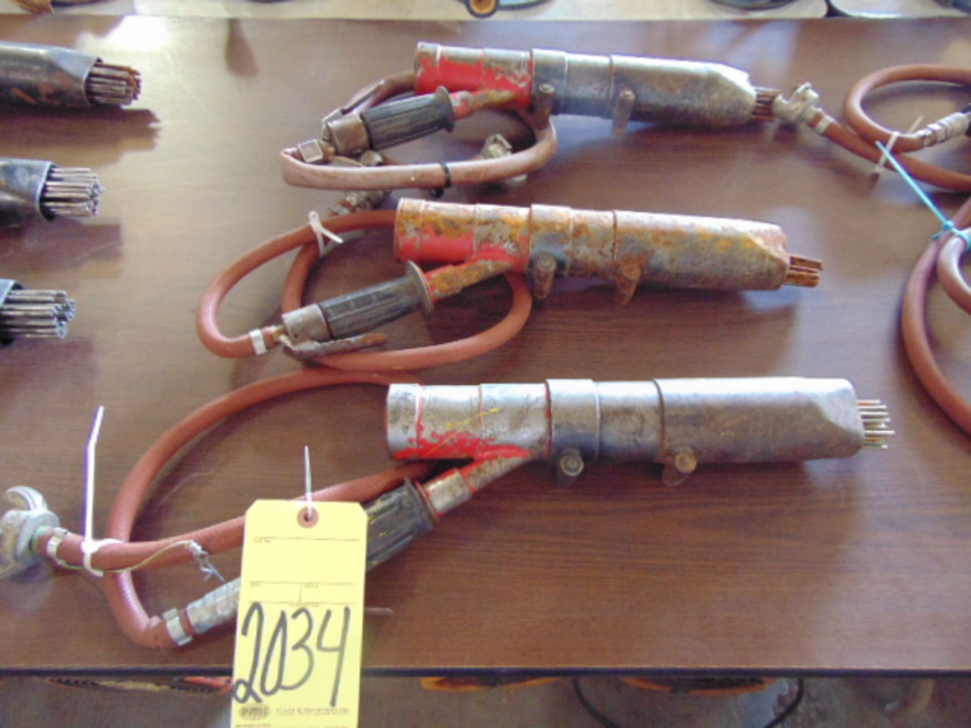 LOT OF PNEUMATIC NEEDLE SCALERS (3)