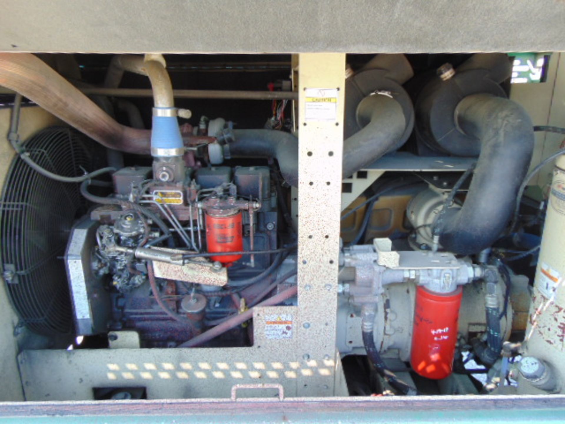 PORTABLE AIR COMPRESSOR, INGERSOLL-RAND MDL. XP375W0U7, new 2006, Doosan diesel engine, sgl. axle, - Image 4 of 6