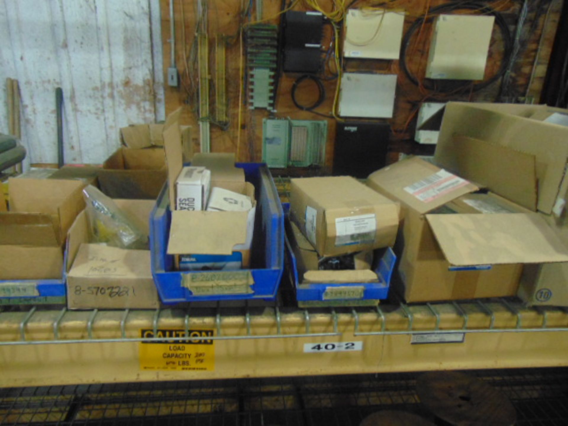 LOT CONSISTING OF: heat shrink tube, air hose & misc., assorted (in one section pallet racking) - Image 2 of 5