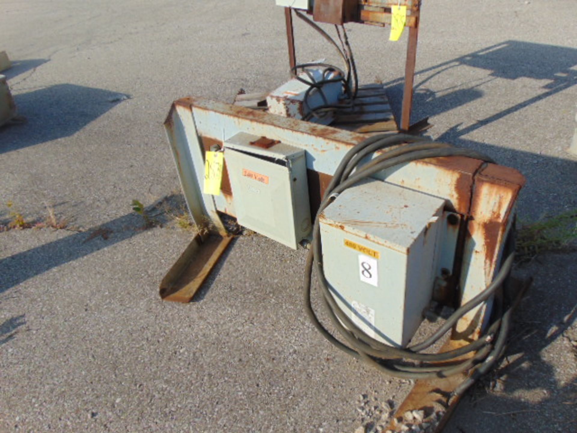LOT OF OUTDOOR ELECTRIC PORTABLE SUB-STATIONS, w/disconnect boxes & assorted transformers - Image 5 of 6
