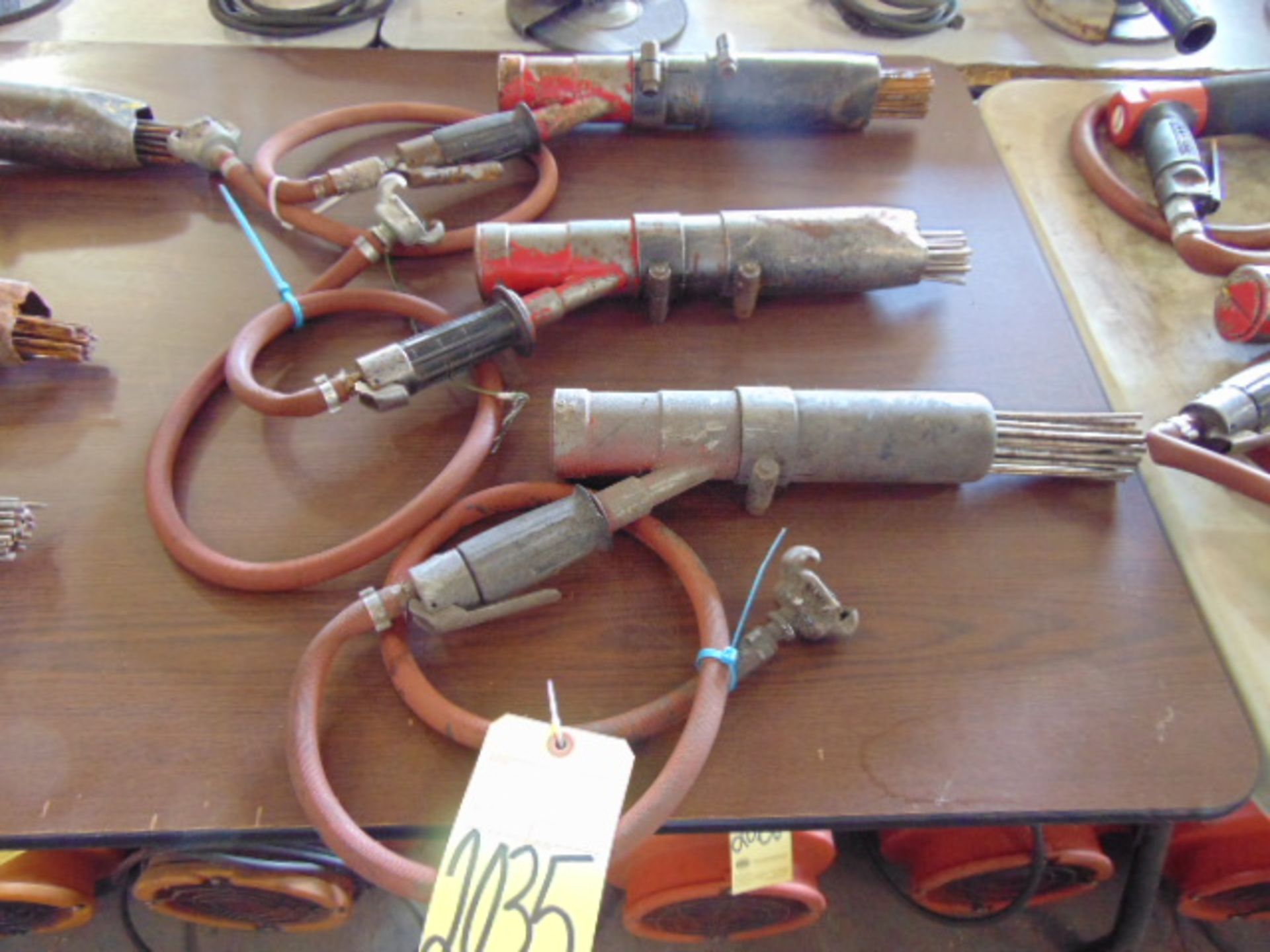 LOT OF PNEUMATIC NEEDLE SCALERS (3)