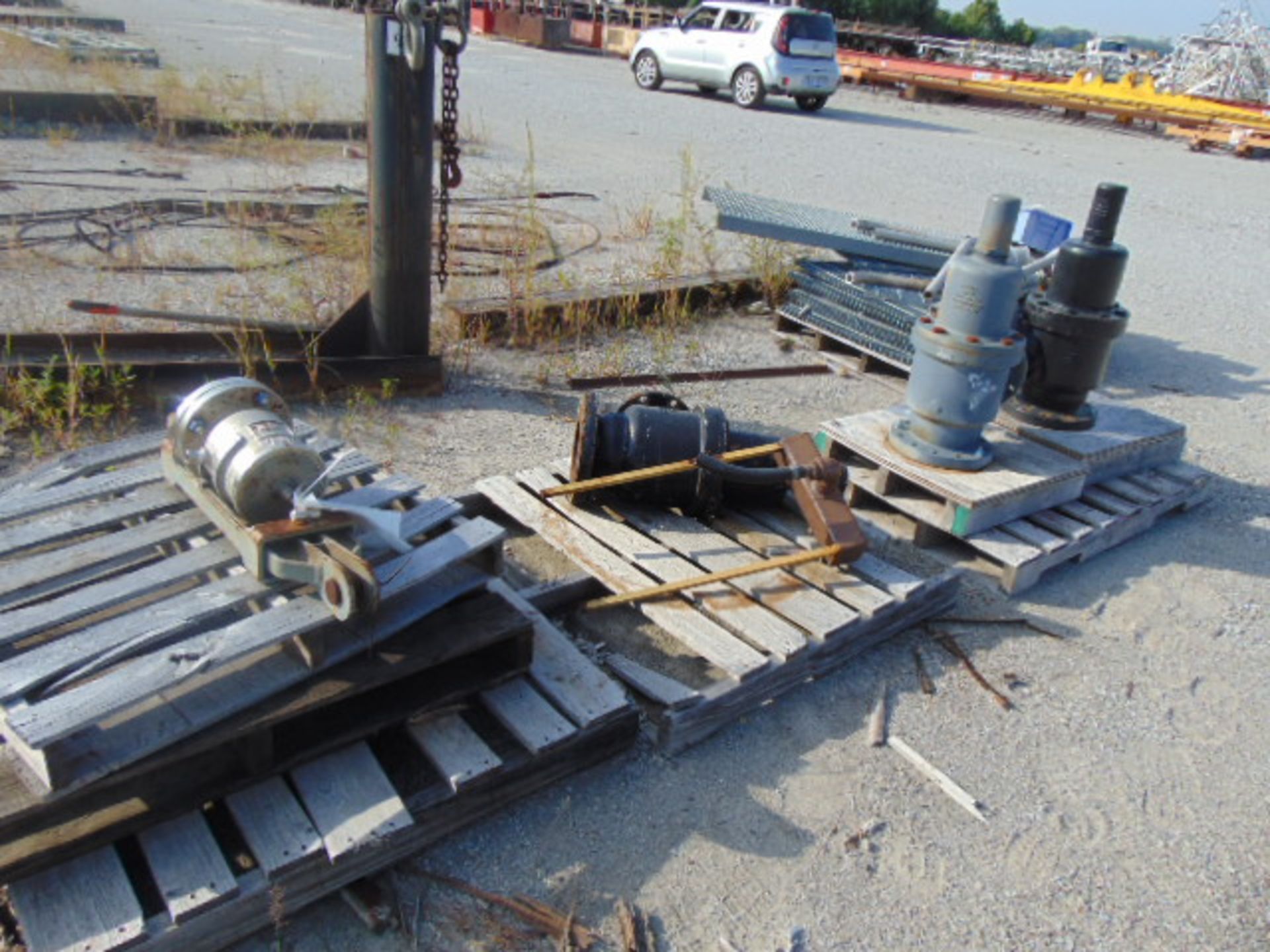 LOT CONSISTING OF: valves & misc., assorted (on four skids)