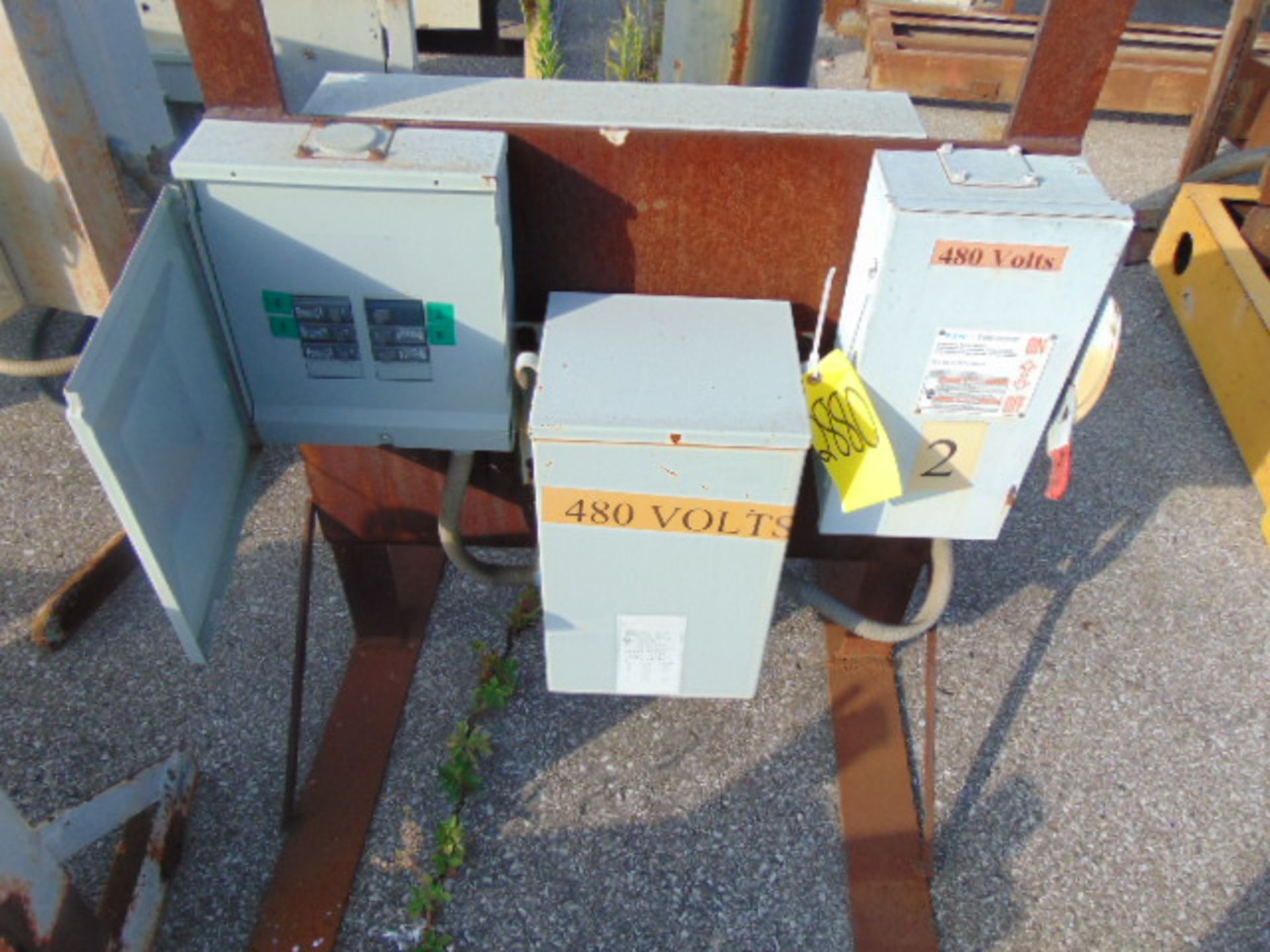 LOT OF OUTDOOR ELECTRIC PORTABLE SUB-STATIONS, w/disconnect boxes & assorted transformers - Image 3 of 13