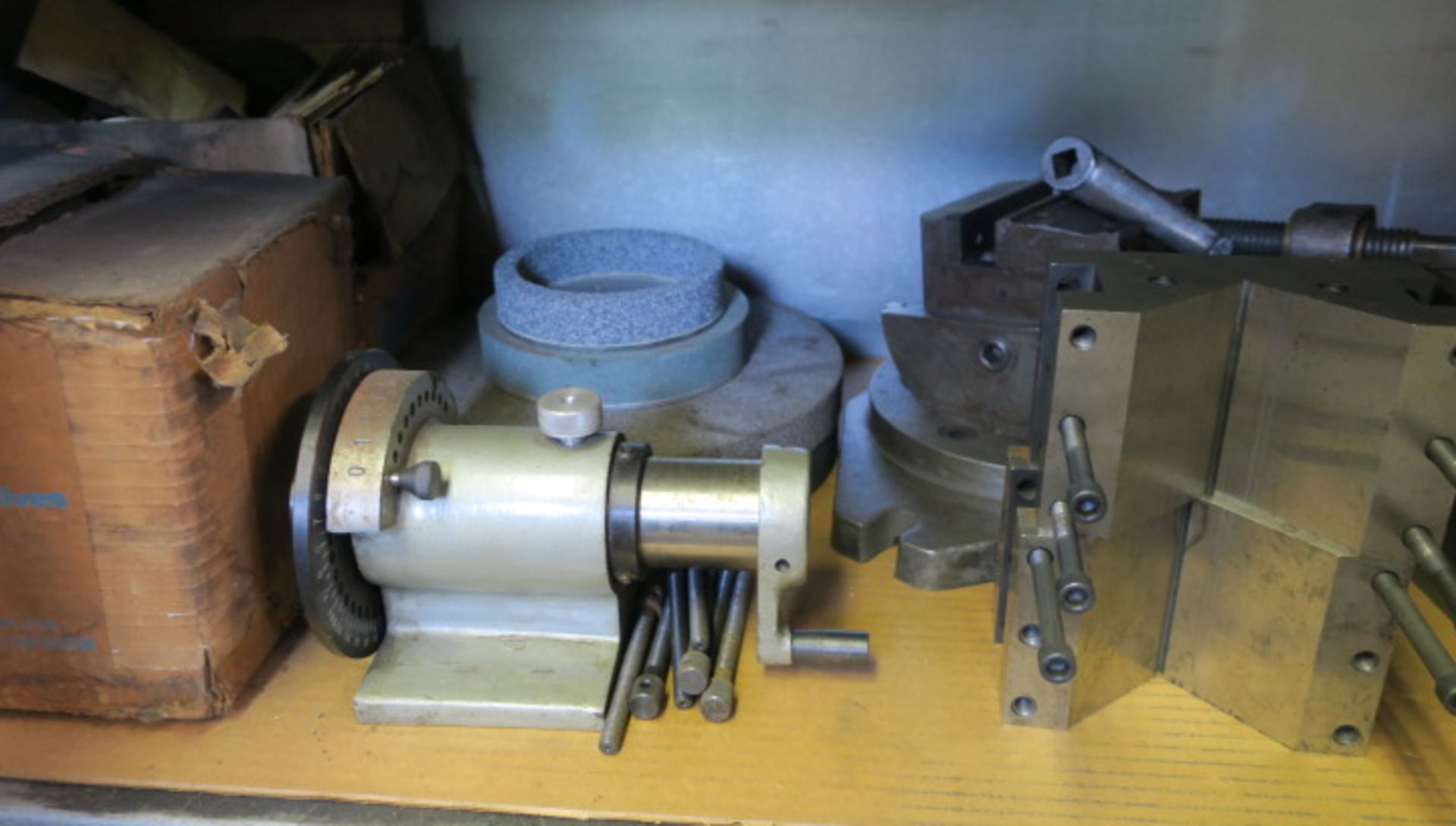 LOT CONSISTING OF: assorted grinding accessories, drill grinder & punch grinder, including precision - Image 7 of 8