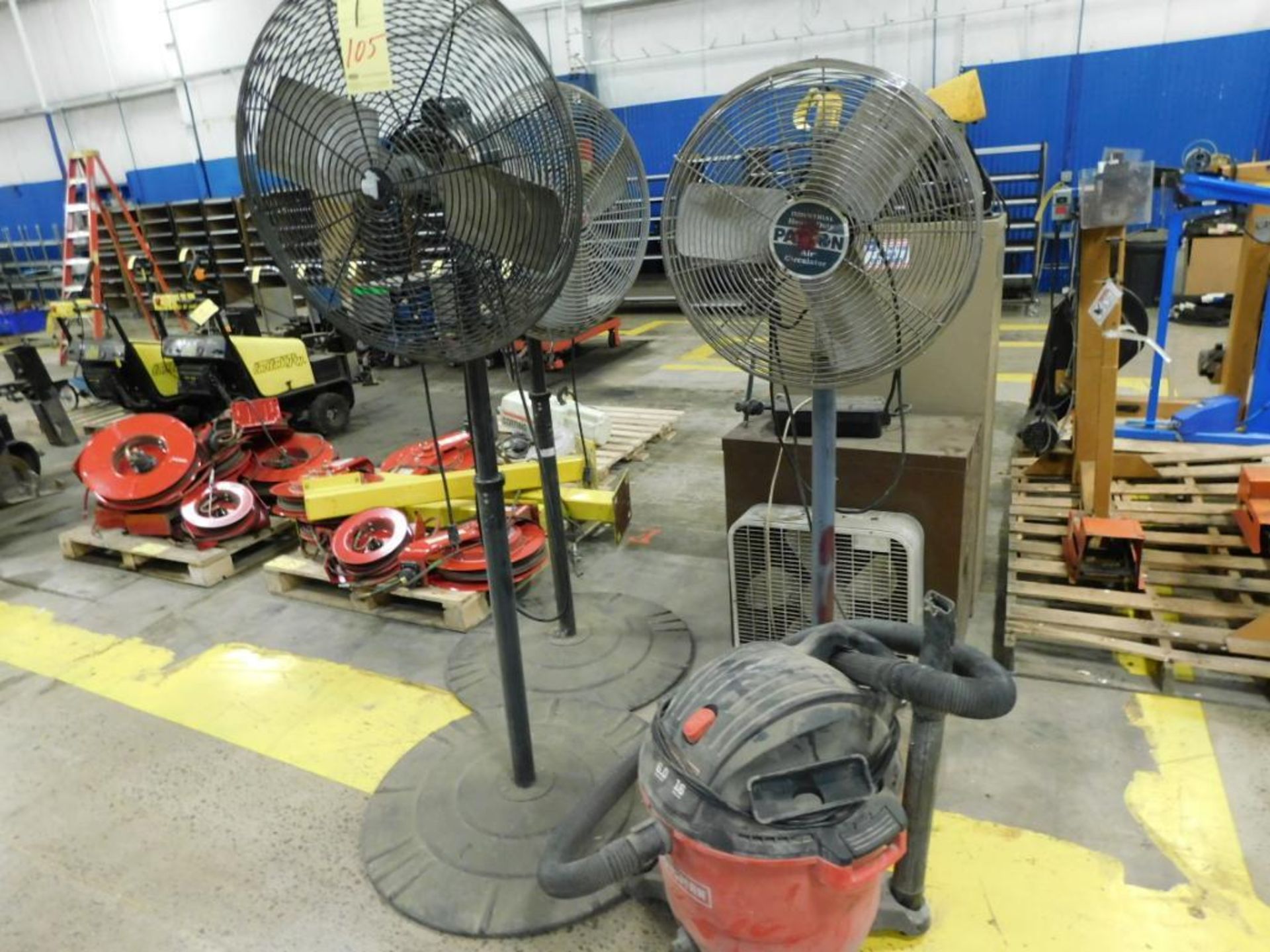 LOT CONSISTING OF: pedestal fans, assorted, shop vacuum