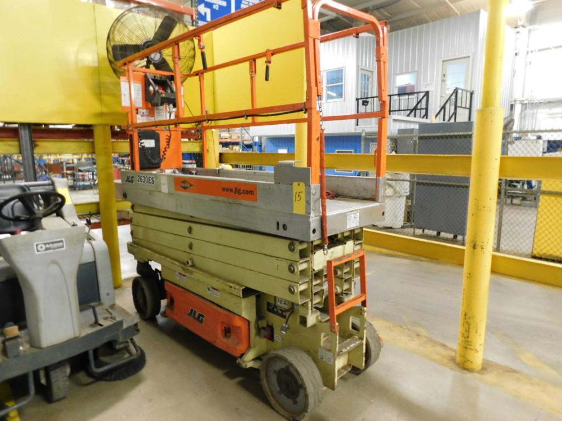 ELECTRIC SCISSOR LIFT, JLG MDL. 263OES, 500 LB. CAP., new 2007, working ht., 30" W. extendable