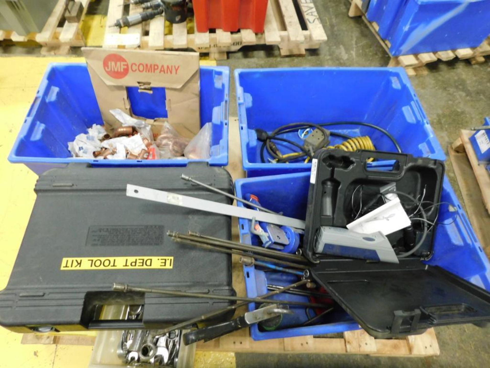 LOT CONSISTING OF: refrigerant leak detector, copper & hand tools (on one pallet)