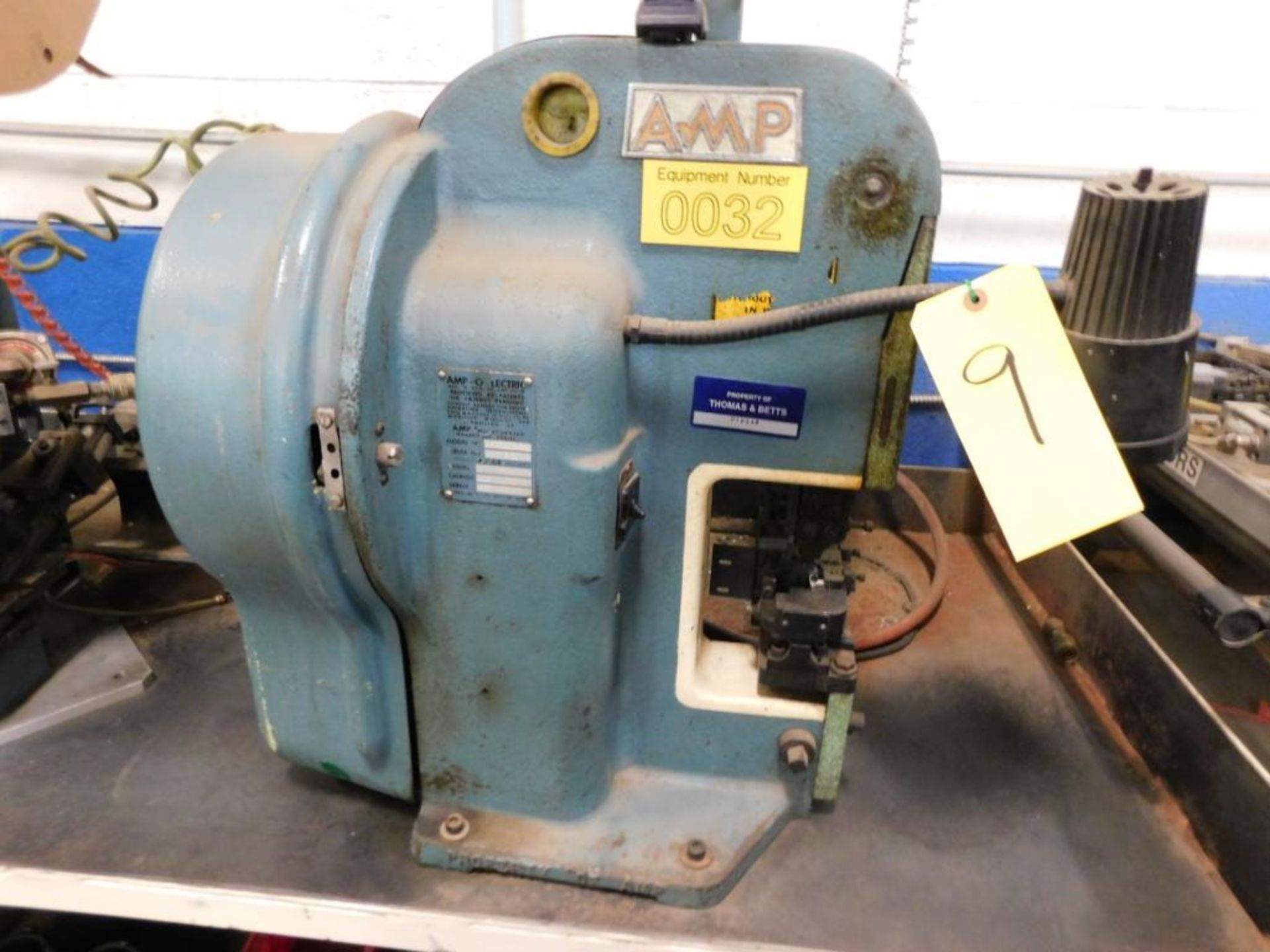 BENCH TOP TERMINAL MACHINE, AMP MDL. 1-471273-1, S/N 57581 - Image 2 of 3