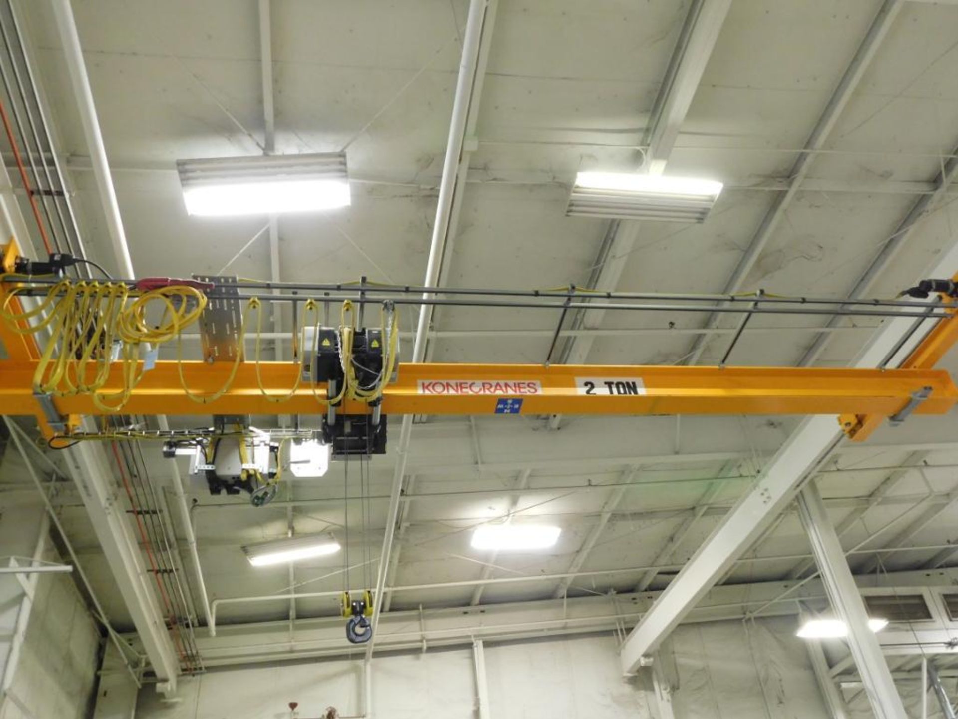 UNDERHUNG CABLE CRANE, KONECRANE, 2. T. CAP., w/approx. 25' bridge assembly, remote control, no