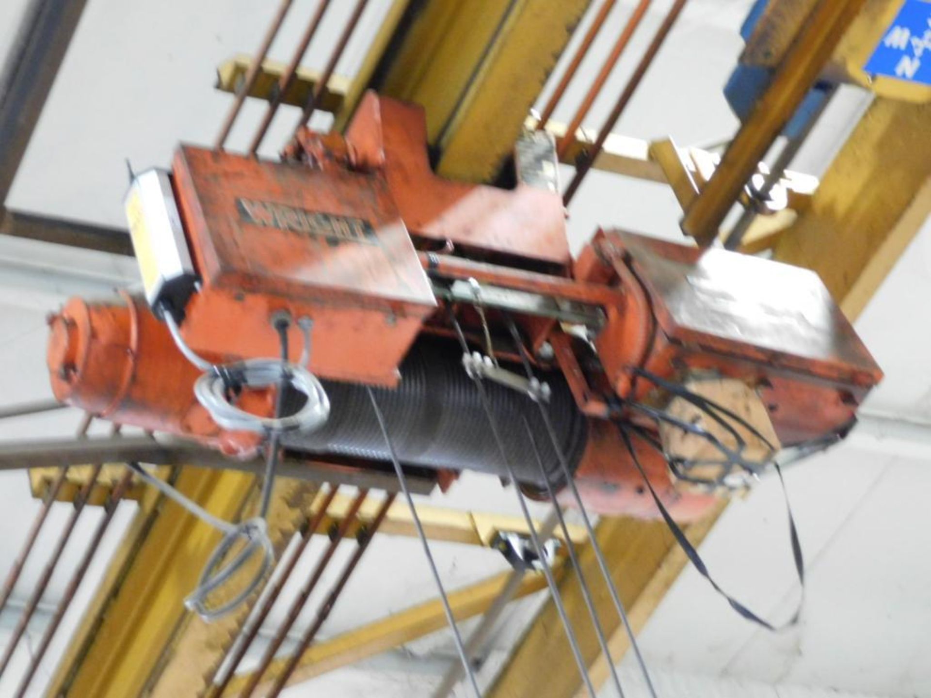 UNDERHUNG CABLE CRANE, WRIGHT, 5 T. CAP., w/approx. 25' bridge assembly, pendant & remote - Image 3 of 4