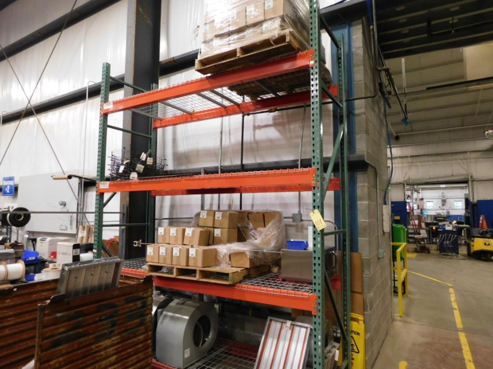 LOT CONSISTING OF: (4) sections of misc. short pallet racks, (3) work benches, desk, (4) file