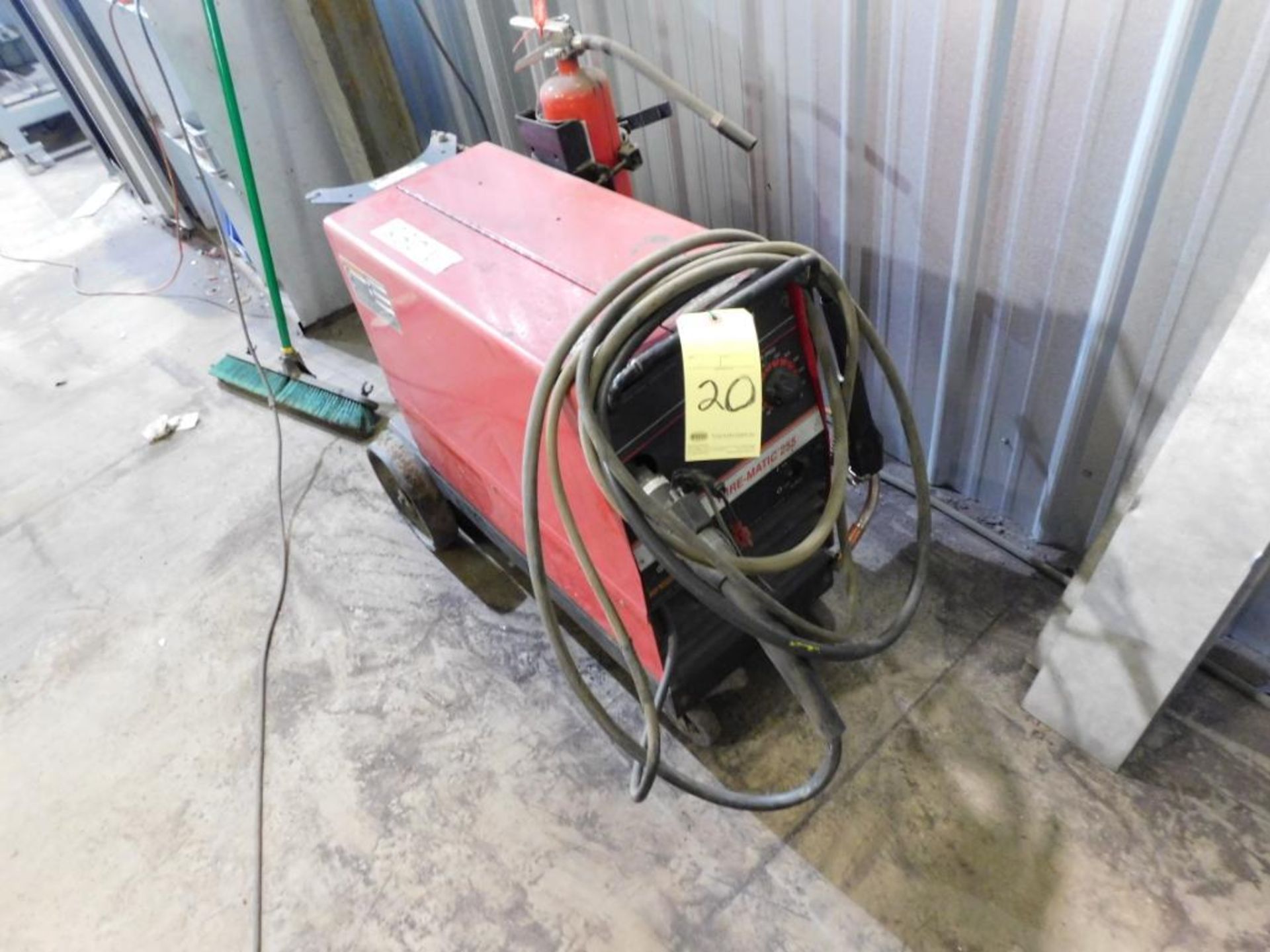 PORTABLE MIG WELDER, LINCOLN MDL. WIRE-MATIC 255, 250 amp. - Image 2 of 2