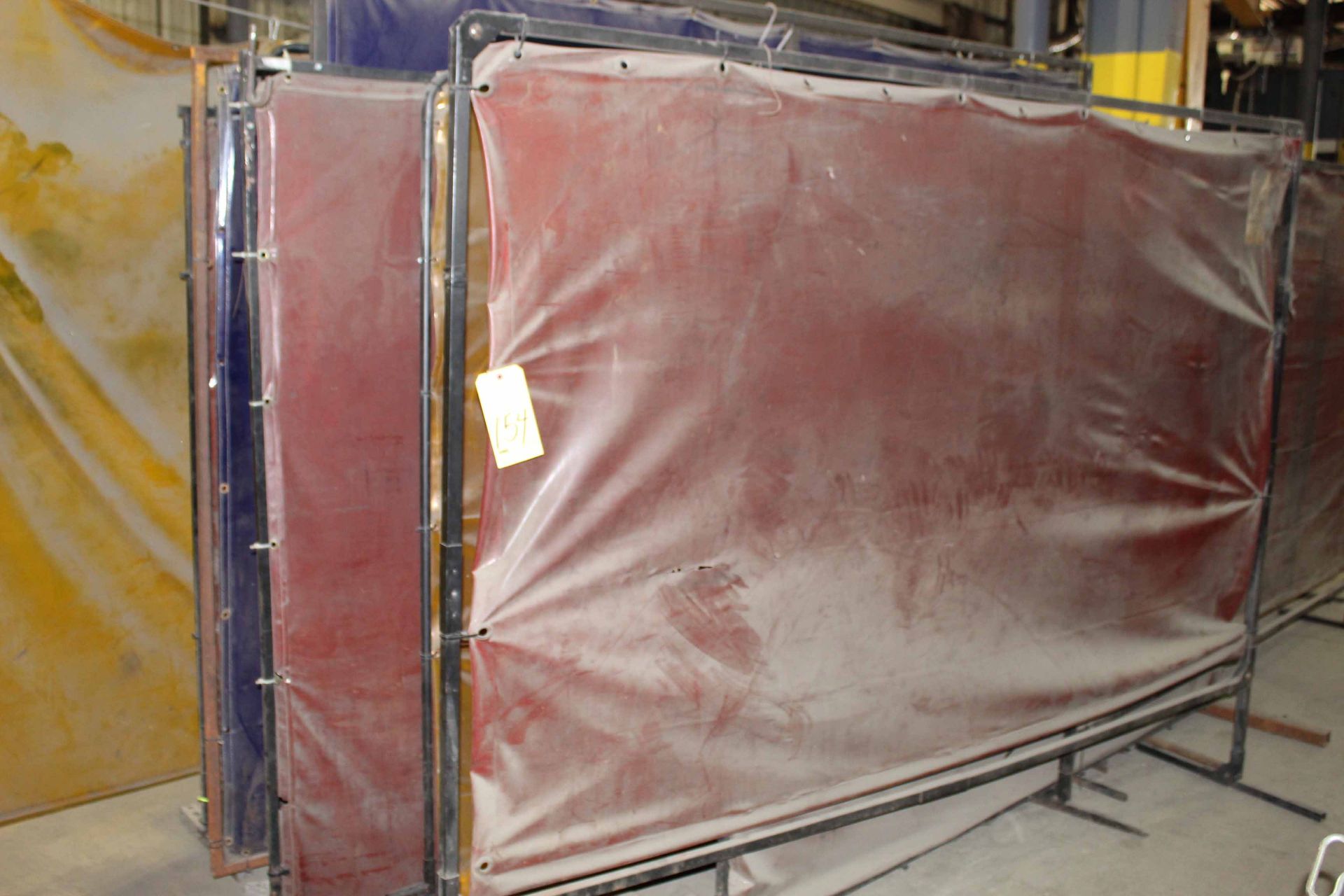 LOT OF WELDING SCREENS