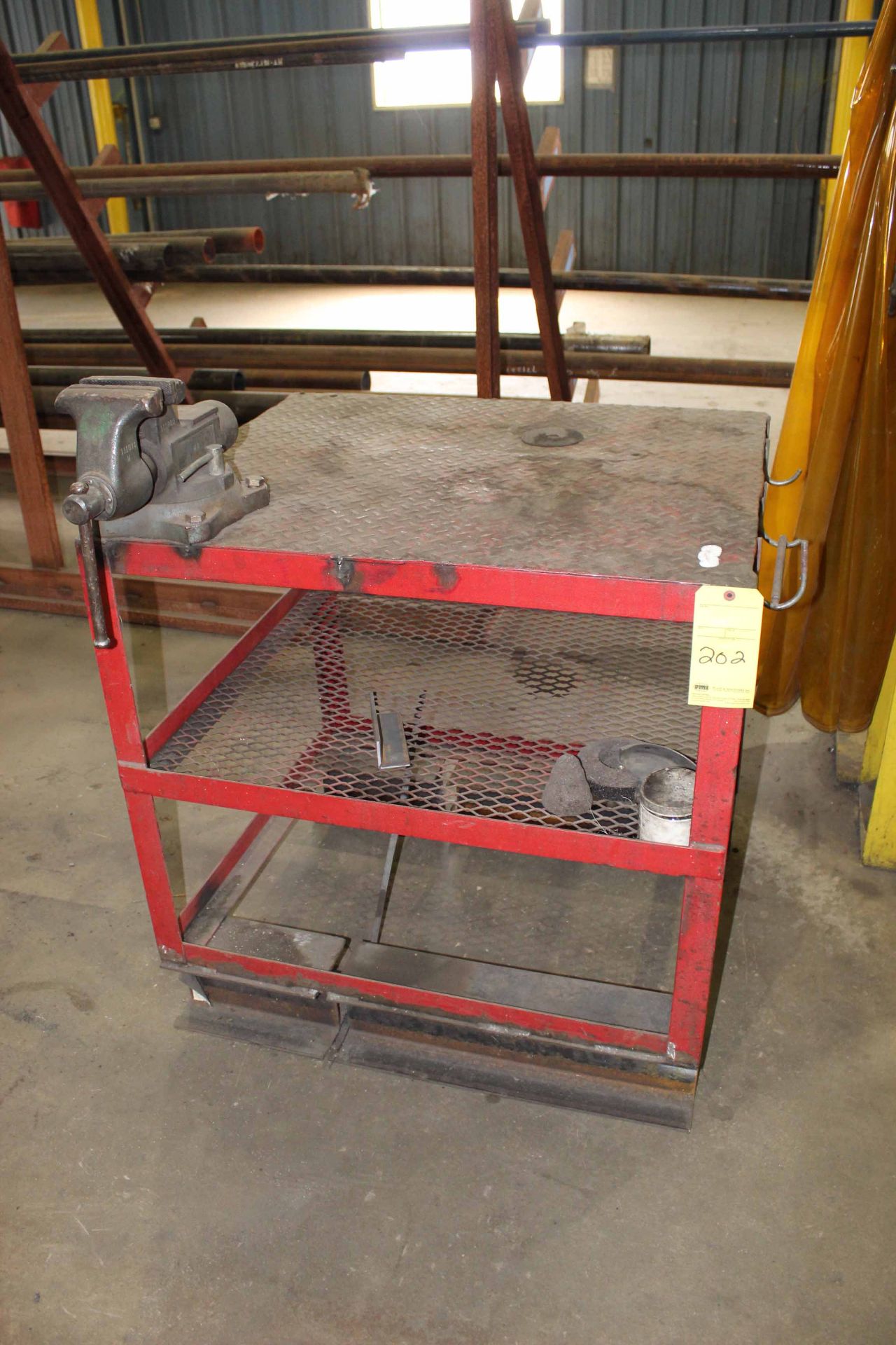 WELDING TABLE, H.D., 3' x 3', w/vise