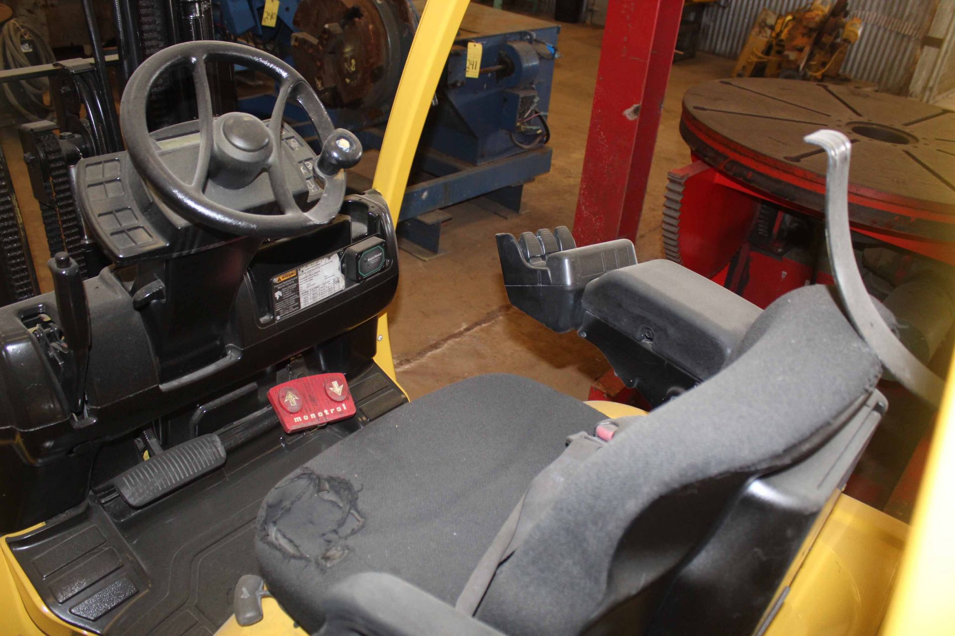 FORKLIFT, HYSTER 6,000 LB. CAP. MDL. S60FT, new 2008, LPG, 187" max. lift ht., 83" 3-stage mast, - Image 4 of 4