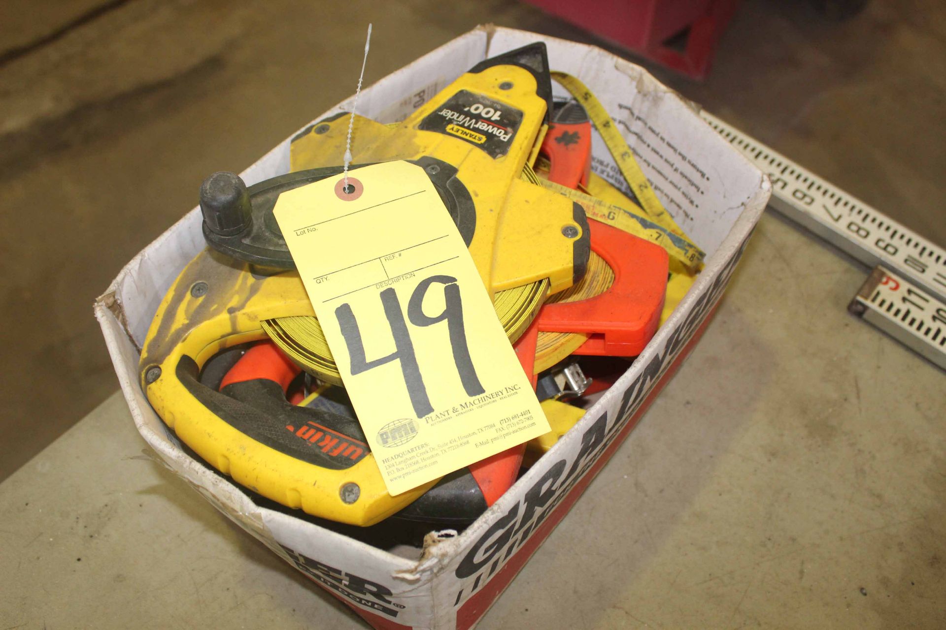 LOT OF TAPE MEASURES, STANLEY 100'