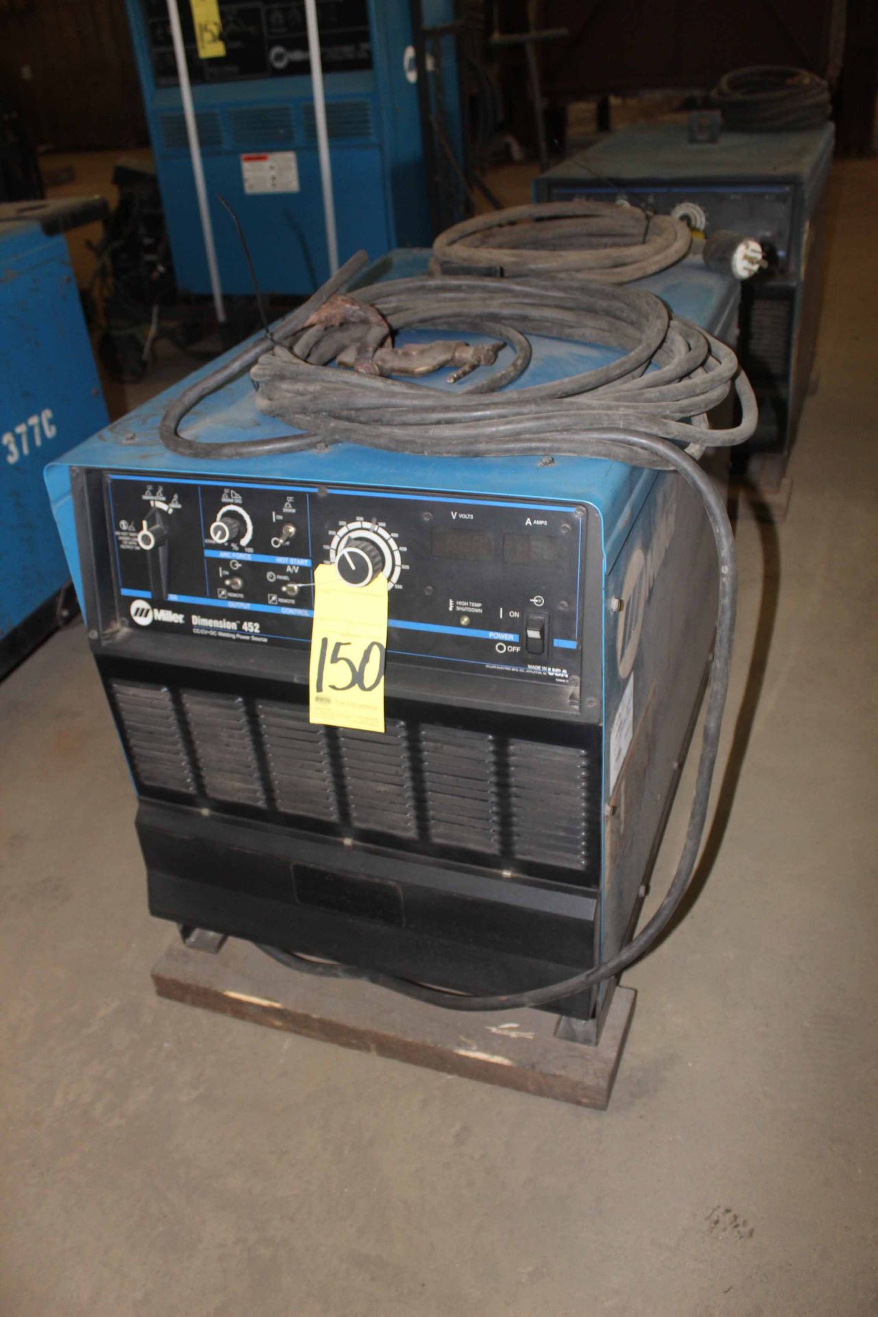 WELDING MACHINE, MILLER MDL. DIMENSION 452, 400 amps @ 44 v., 100% duty cycle, S/N LH080194C