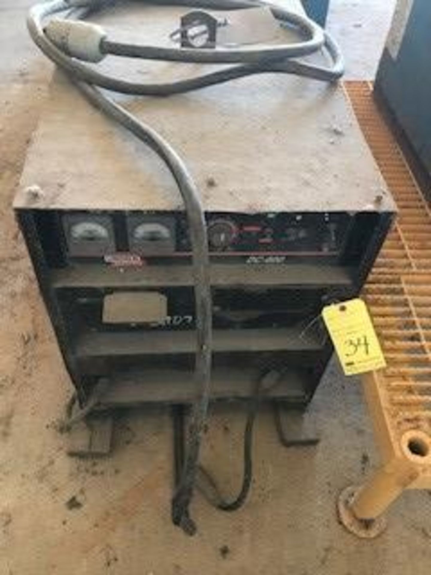 Welding Power Source, Lincoln Mdl. DC600 S/N U1011103213