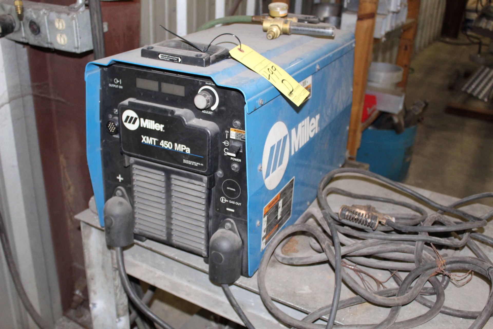 WELDING MACHINE, MILLER XMT450 CC/CV, NEW 2014, 60 SERIES WIRE FEEDER, S/N ME171075U, WITH MILLER