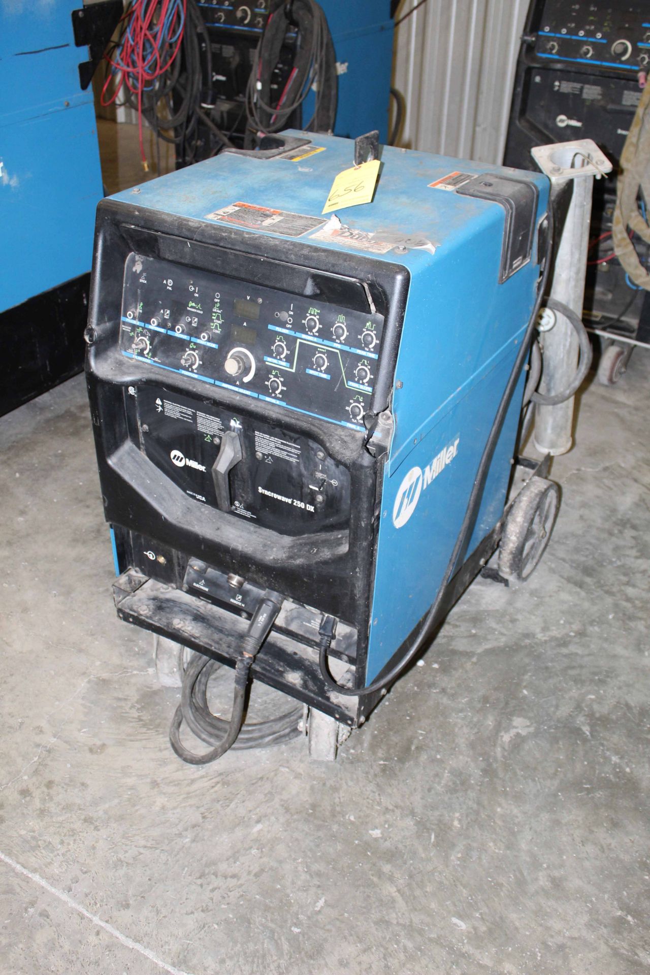 WELDING MACHINE, MILLER SYNCROWAVE 250DX, new 2006, Miller Coolmate 4, S/N LG370010L