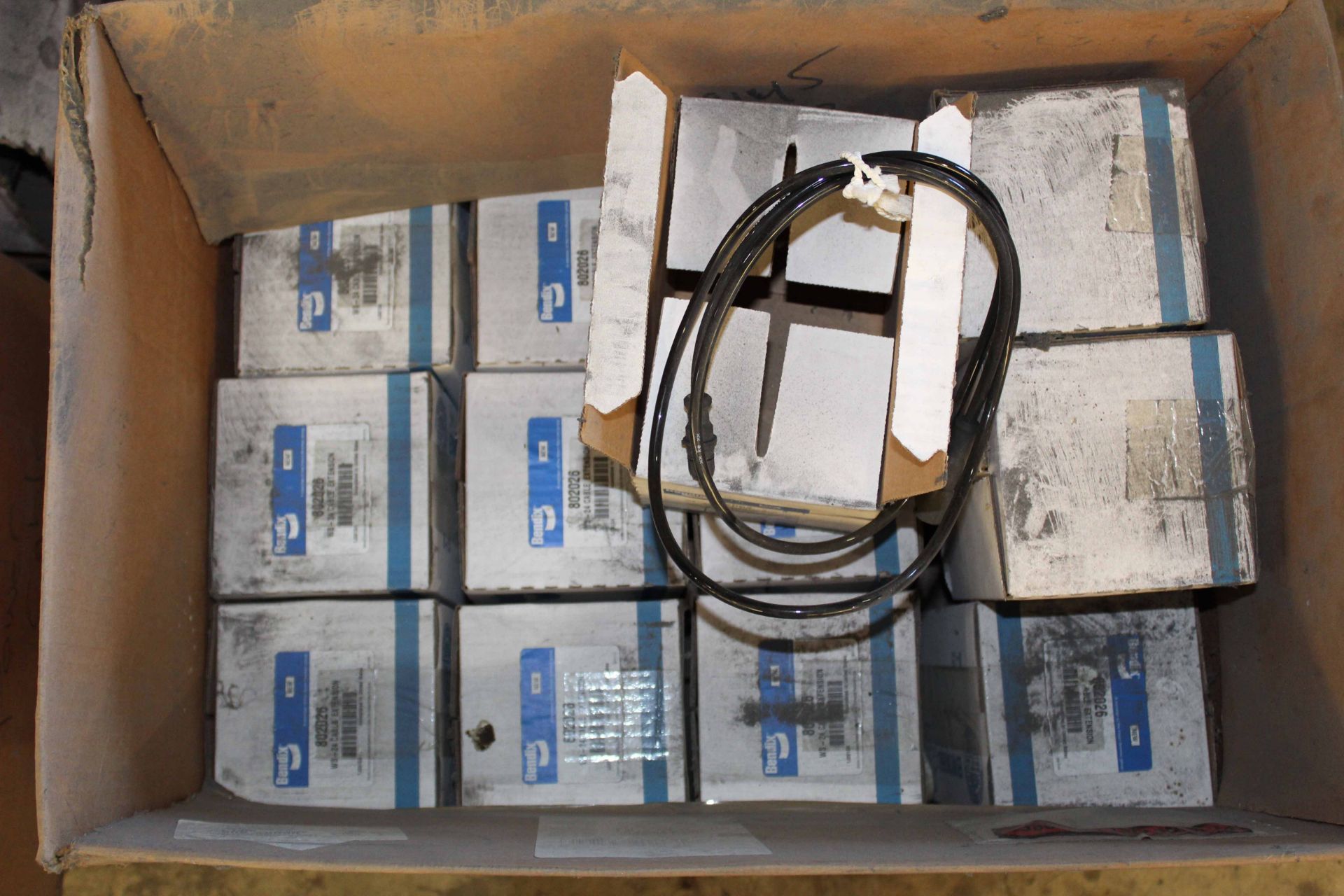 LOT OF TRAILER PARTS (on one pallet) - Image 5 of 5