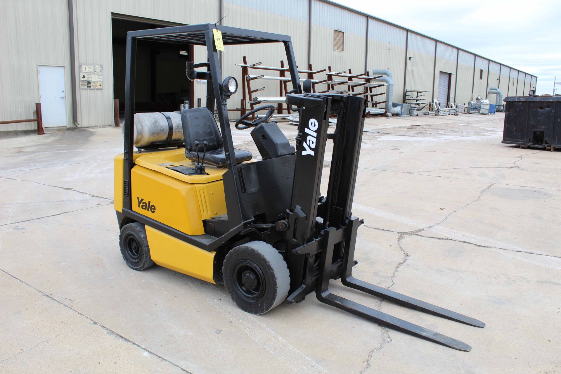 FORKLIFT, YALE 3,000 LB. CAP. MDL. GLP030, new 2000, LPG engine, 83” compact style mast, pneu. style