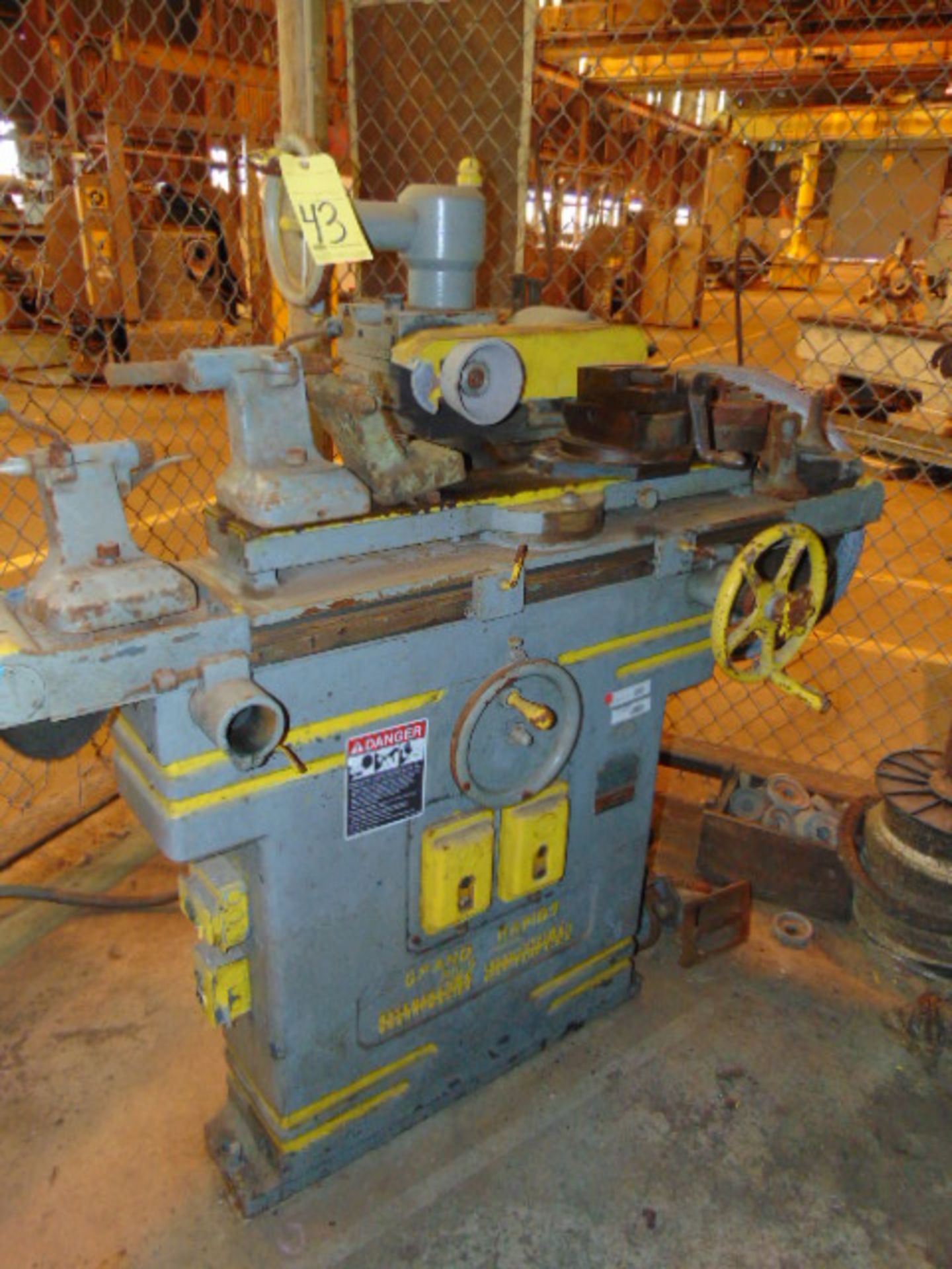 TOOL & CUTTER GRINDER, GRAND RAPIDS MDL. NO. 6, w/assorted accessories (Location: Bldg. 116)