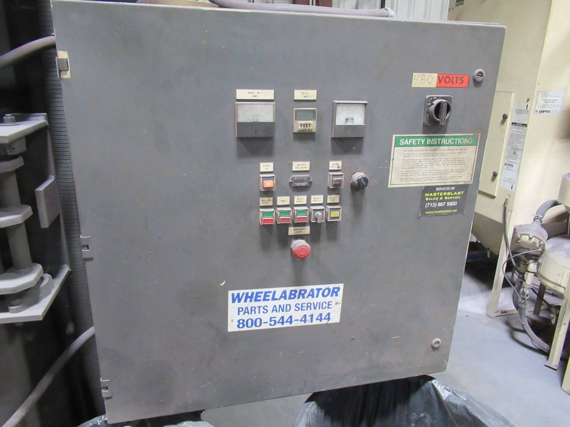 TABLE BLAST MACHINE, WHEELBRATOR 60", 60" x 52" work envelope, (2) 10 HP motors, reclamation system, - Image 3 of 7