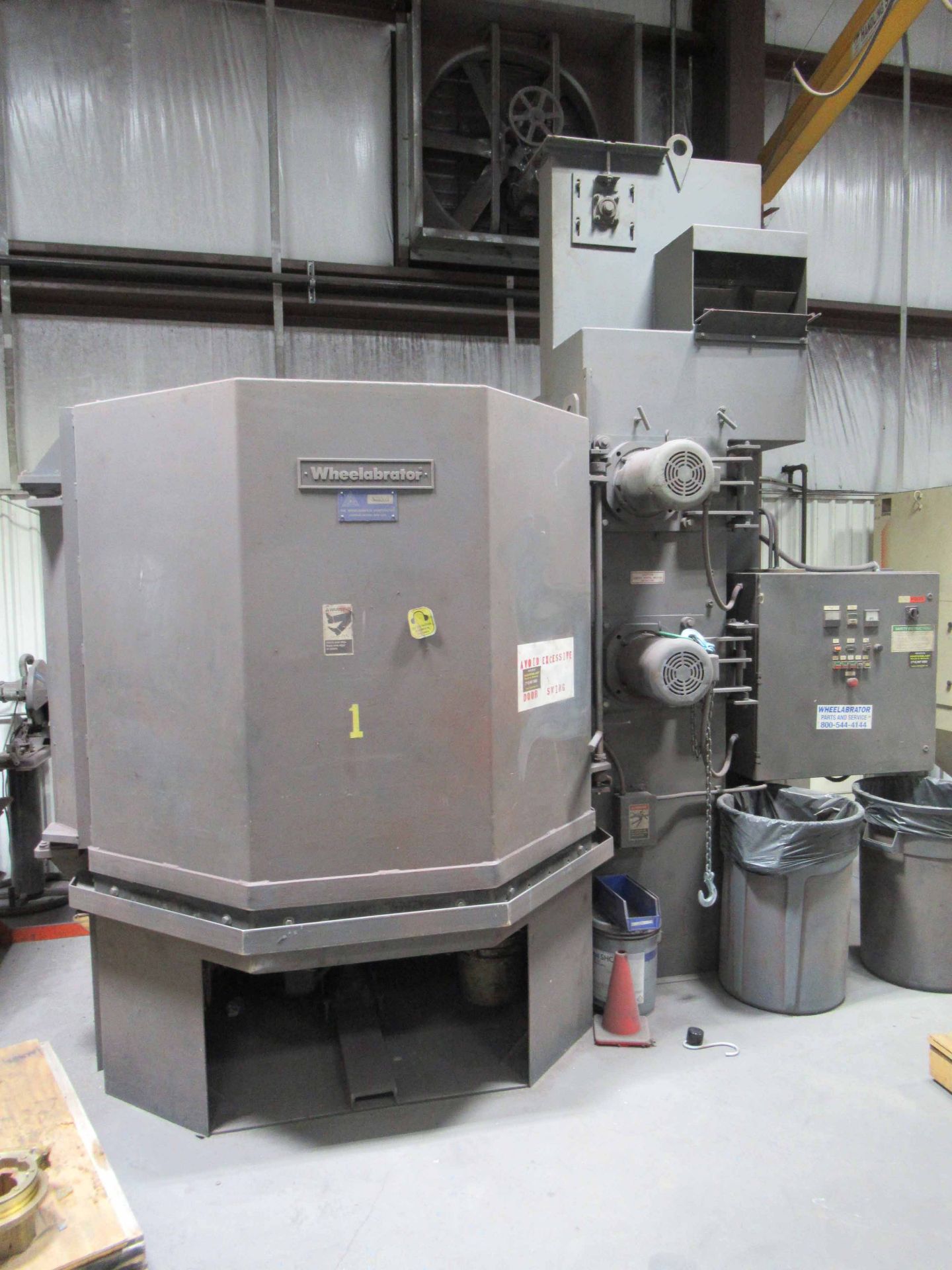 TABLE BLAST MACHINE, WHEELBRATOR 60", 60" x 52" work envelope, (2) 10 HP motors, reclamation system, - Image 5 of 7