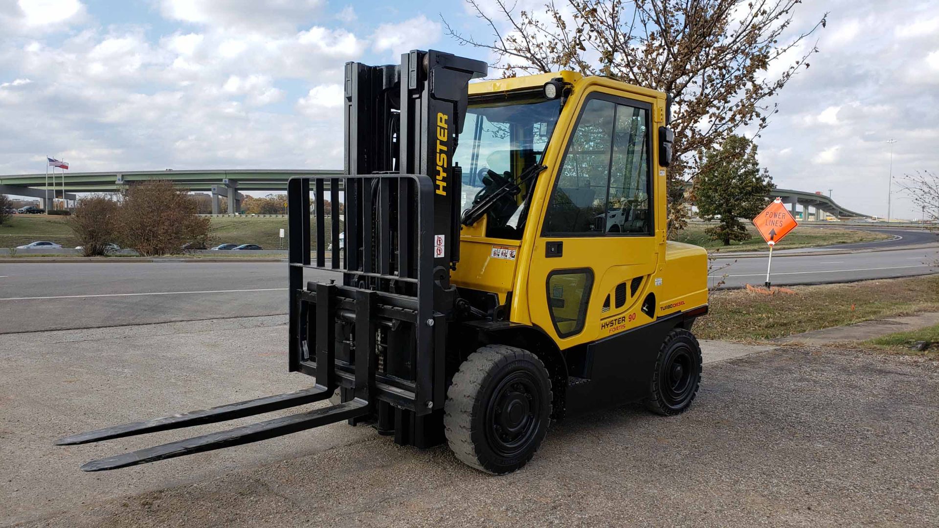 FORKLIFT, HYSTER, 9,000 LB. CAP., MDL. H90FT, new 2012, diesel engine, 89"/185" 3-stage mast, side - Image 3 of 14