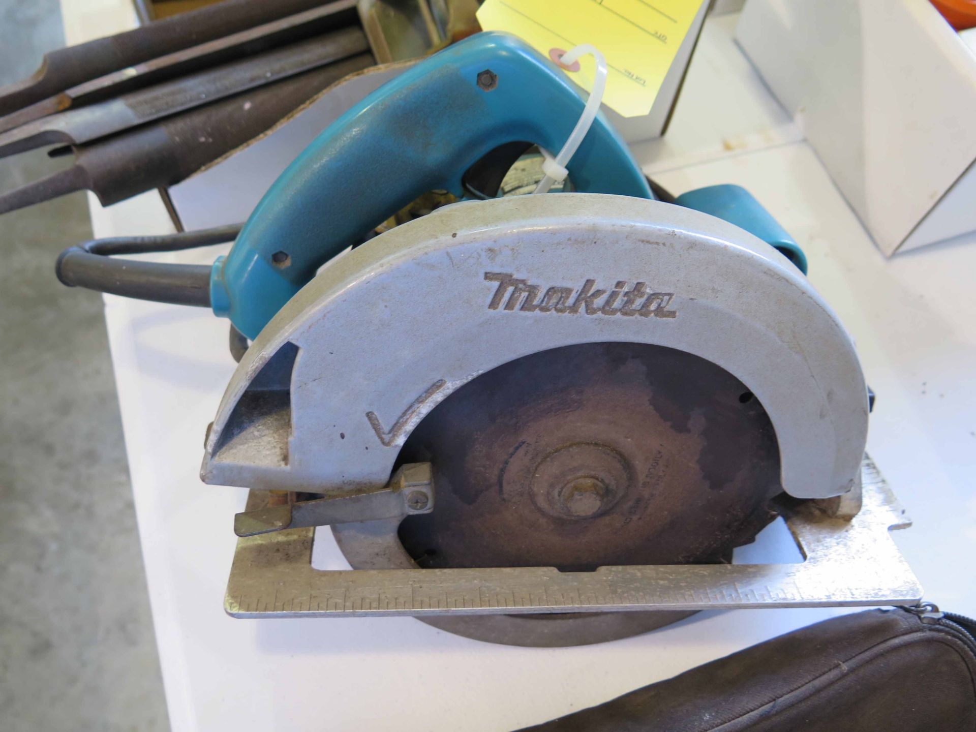 CIRCULAR SAW, MAKITA MDL. 5007NB, 7-1/4" blade size, 5,800 RPM, S/N 694769A