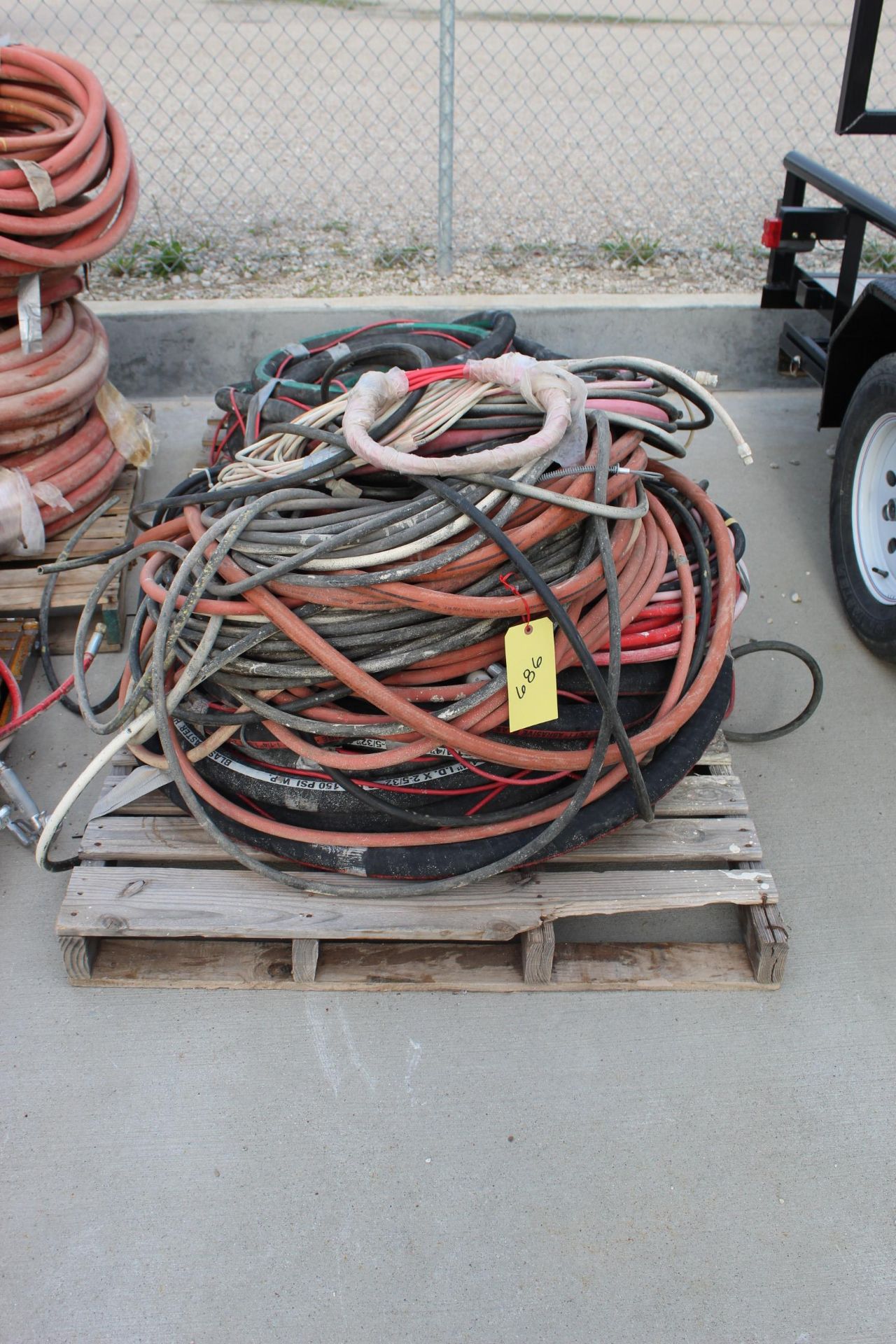 LOT OF SANDBLAST HOSE (in one row)