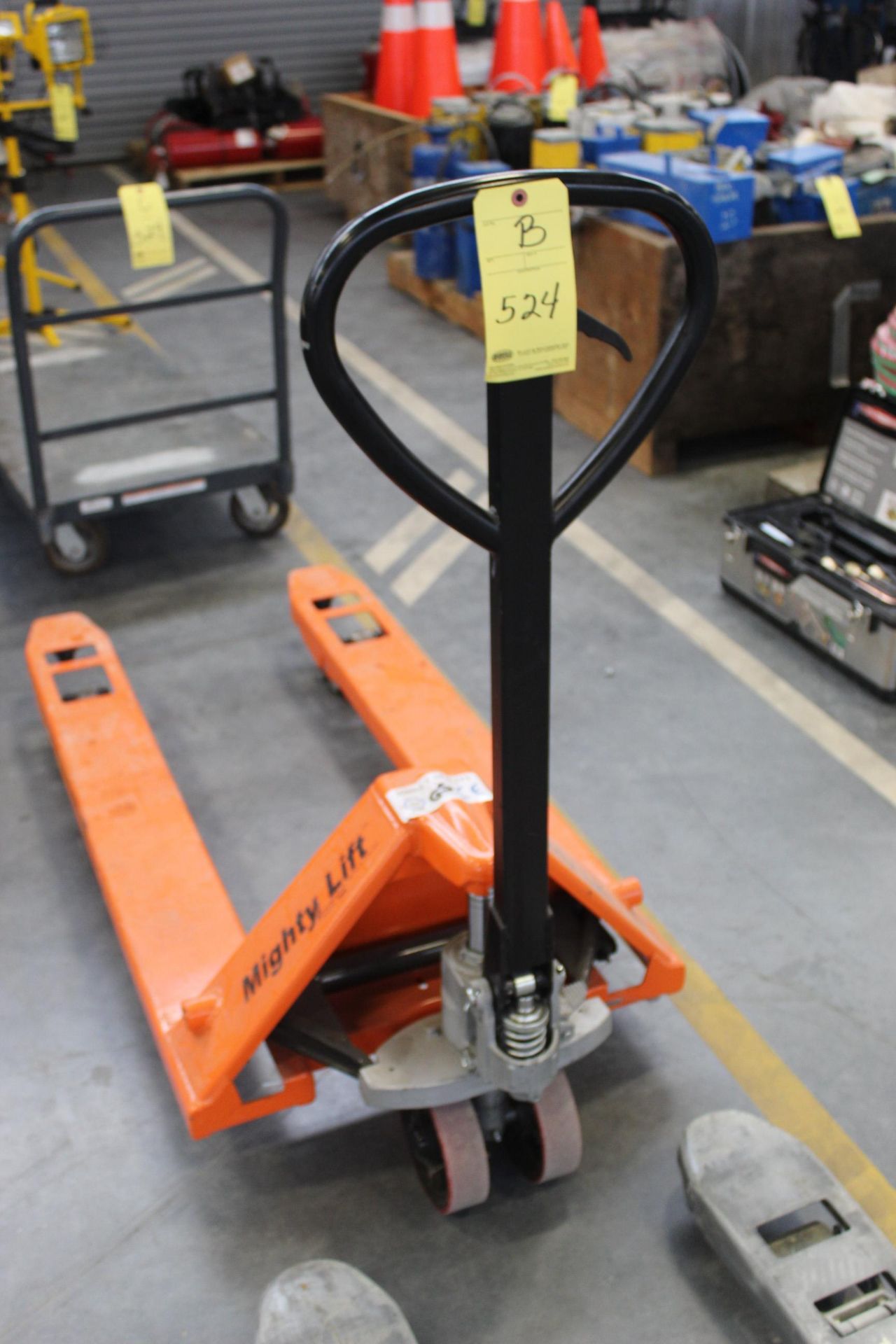 PALLET JACK, 3,500 KG