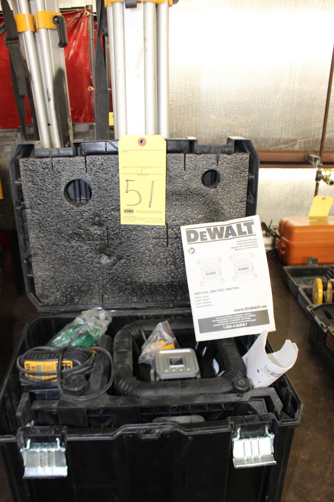 ROTARY LASER, DEWALT, in case