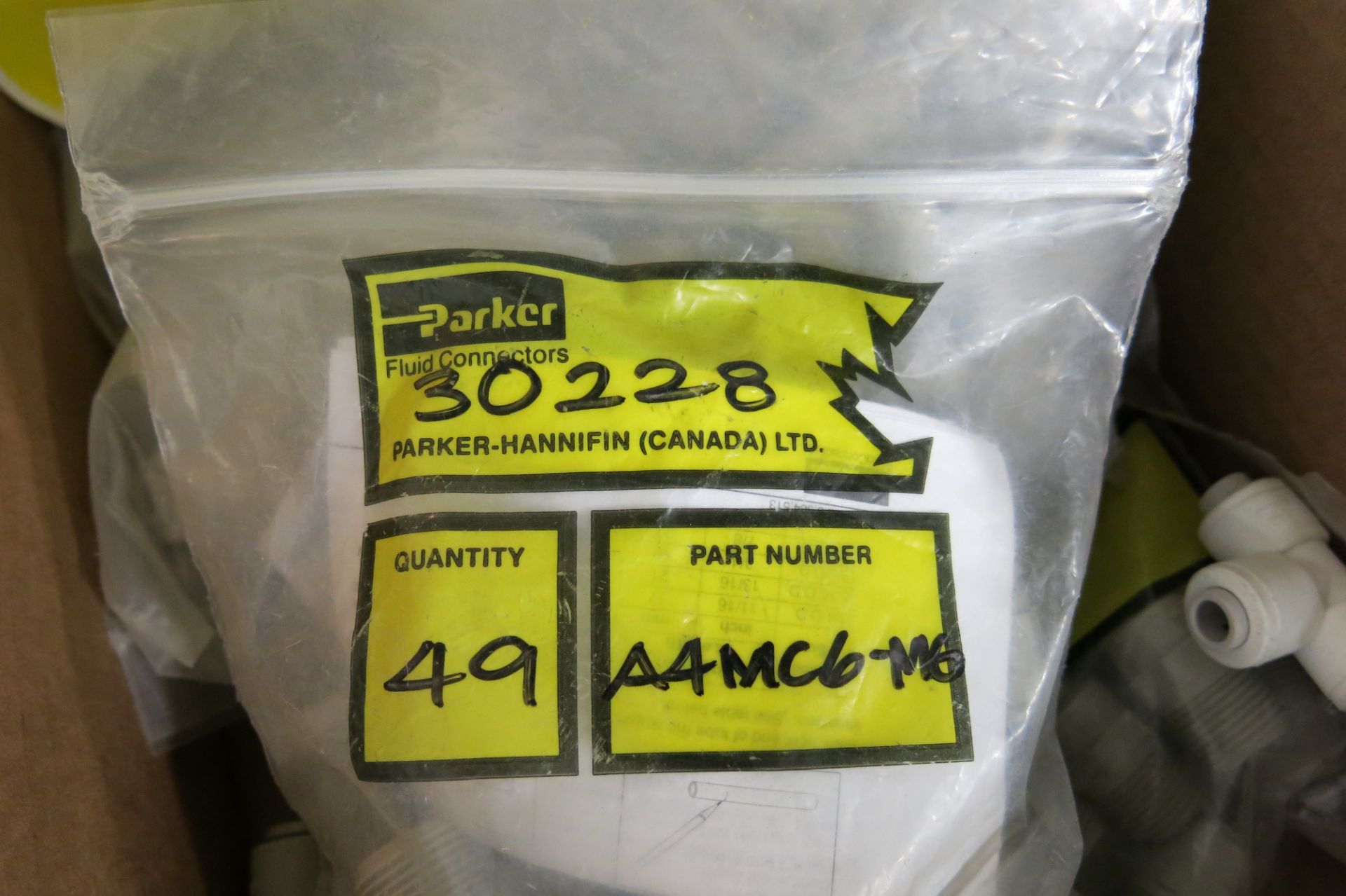 LOT OF PARKER, 30228, PLASTIC FLUID CONNECTORS - Image 2 of 2